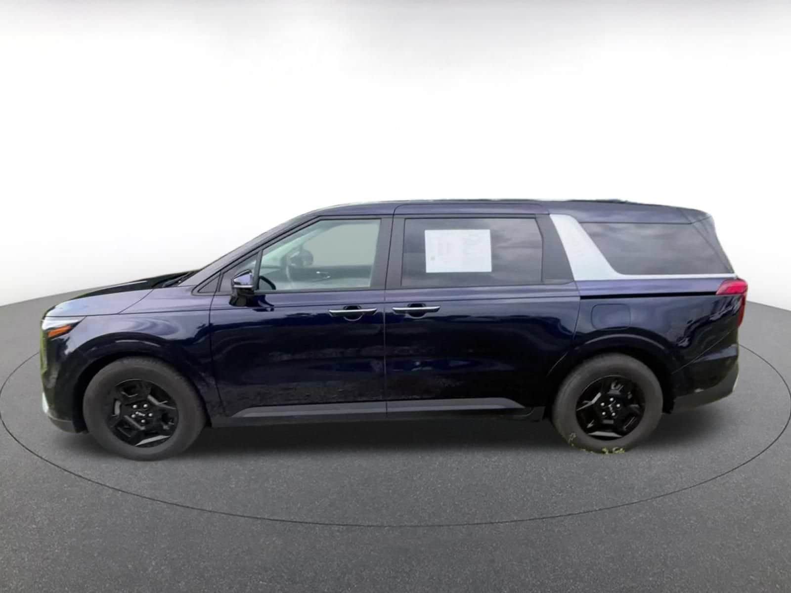 Thumbnail: 2026 Kia Carnival - 8