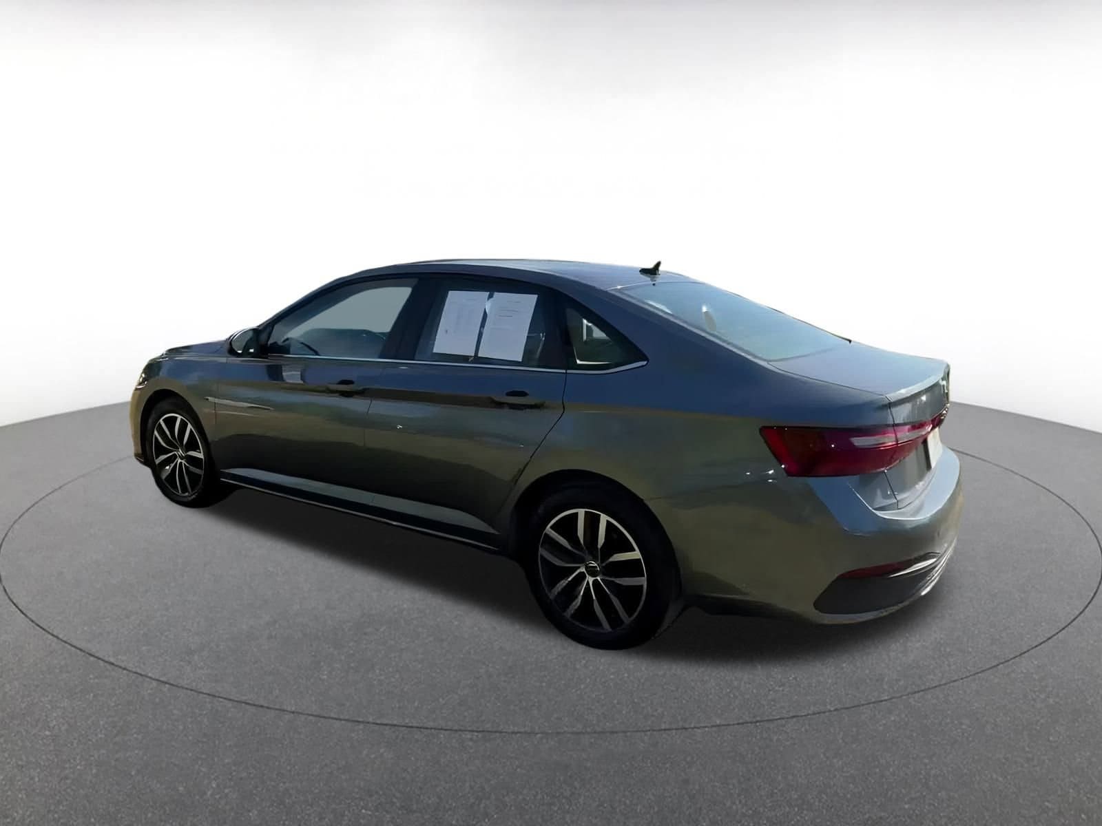 Thumbnail: 2025 Volkswagen Jetta - 10