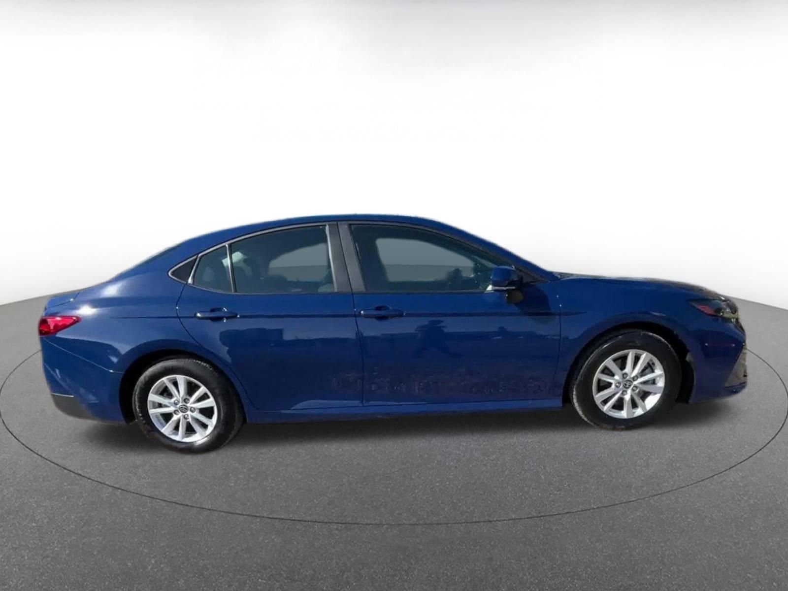 Thumbnail: 2025 Toyota Camry - 16