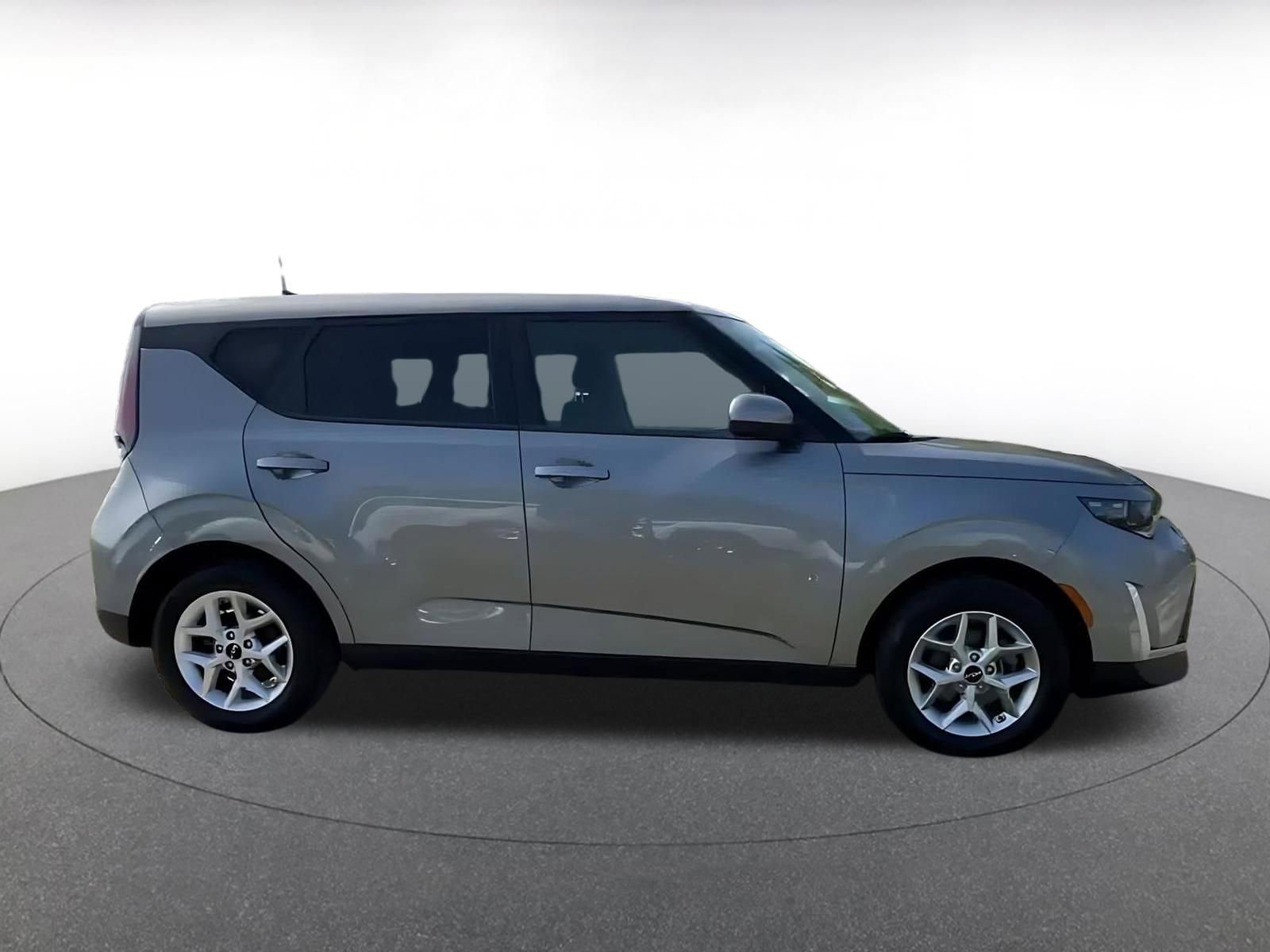 Thumbnail: 2025 Kia Soul - 16