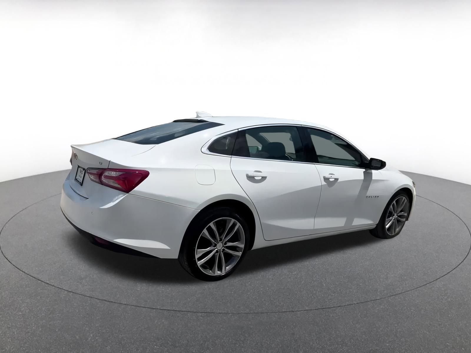 Thumbnail: 2024 Chevrolet Malibu - 15