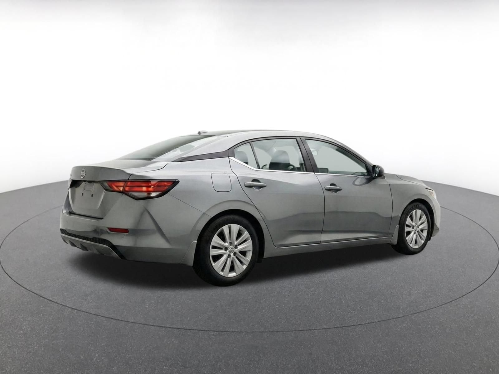 Thumbnail: 2025 Nissan Sentra - 9