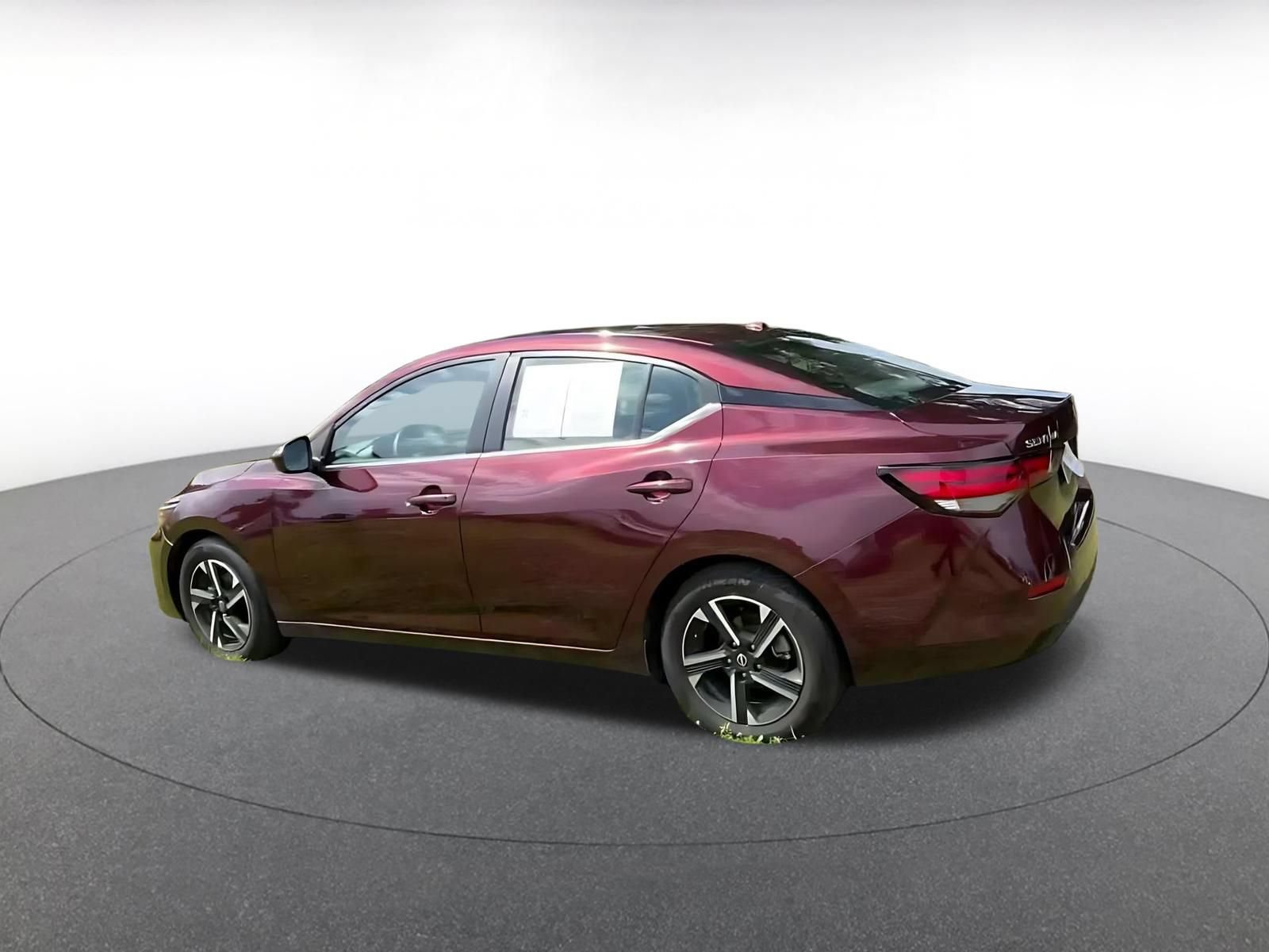 Thumbnail: 2025 Nissan Sentra - 9