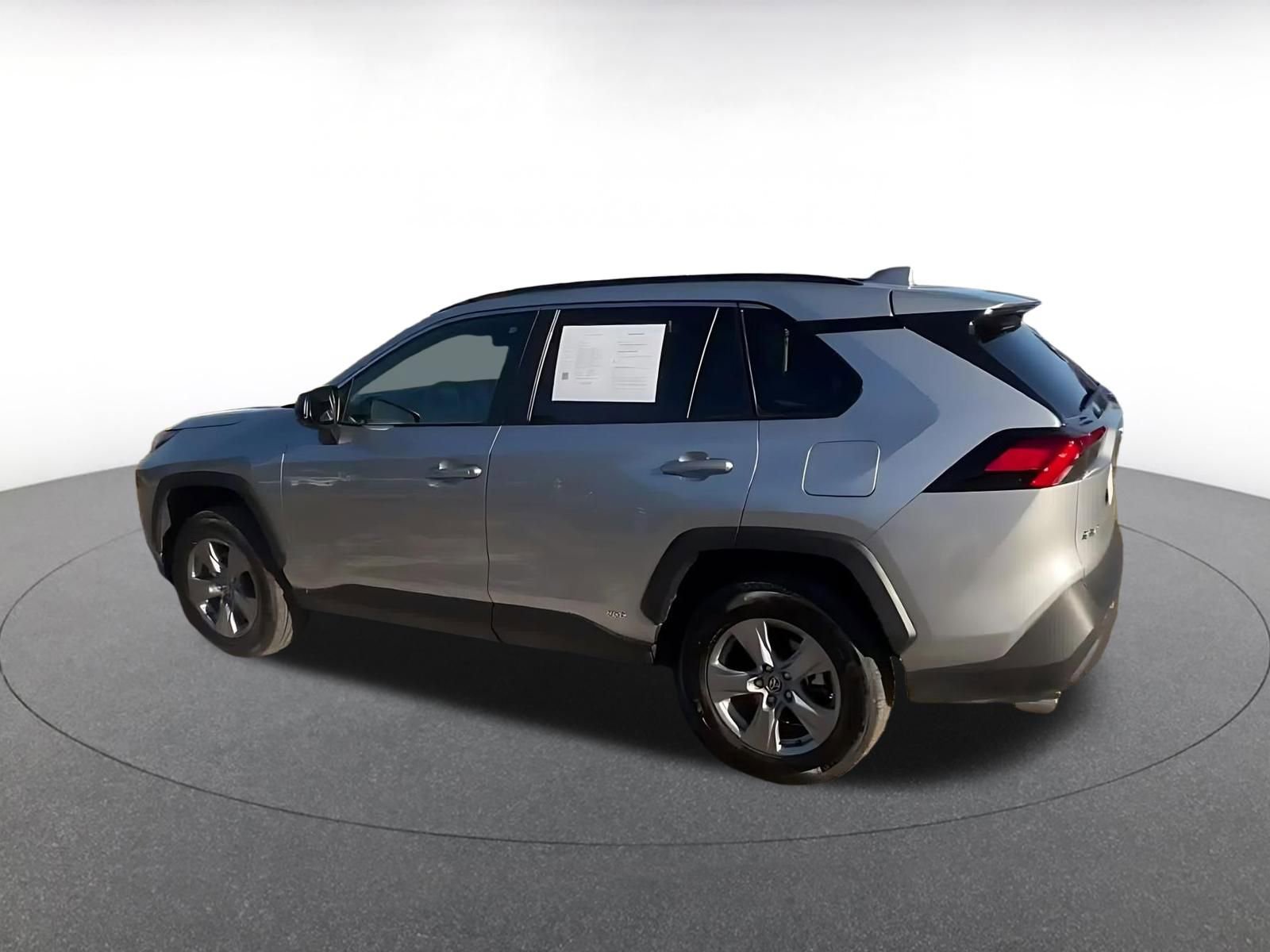 Thumbnail: 2025 Toyota RAV4 - 10