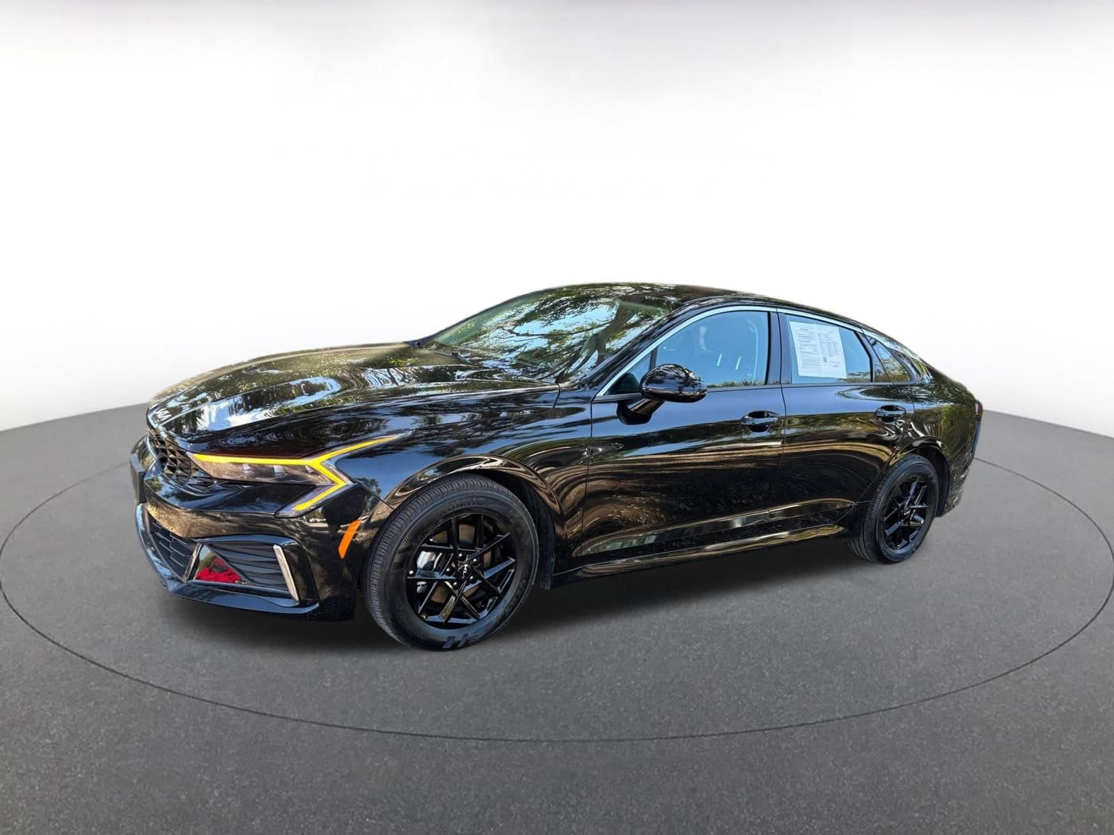 Thumbnail: 2025 Kia K5 - 4