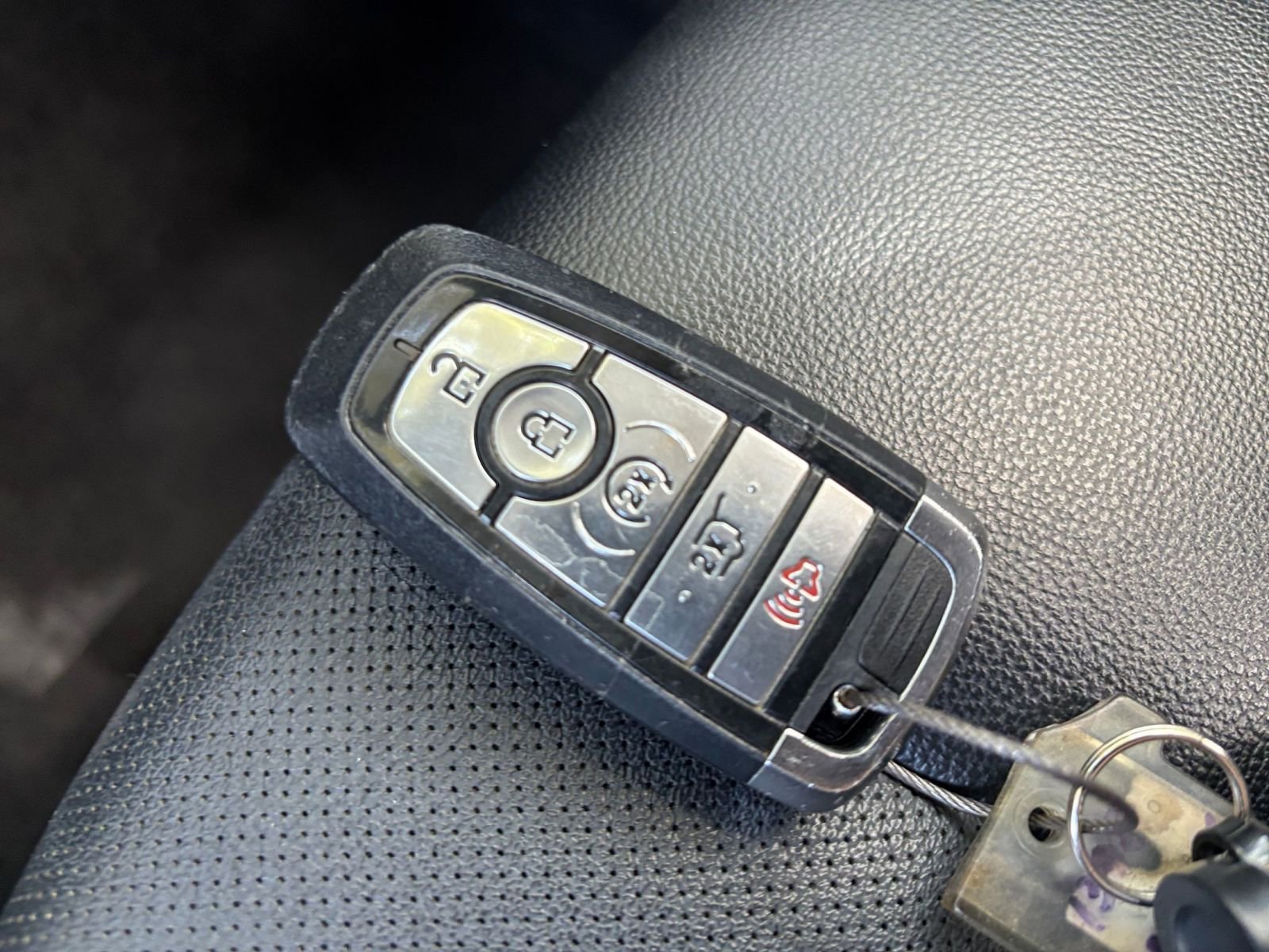 Thumbnail: 2022 Ford Edge - 22