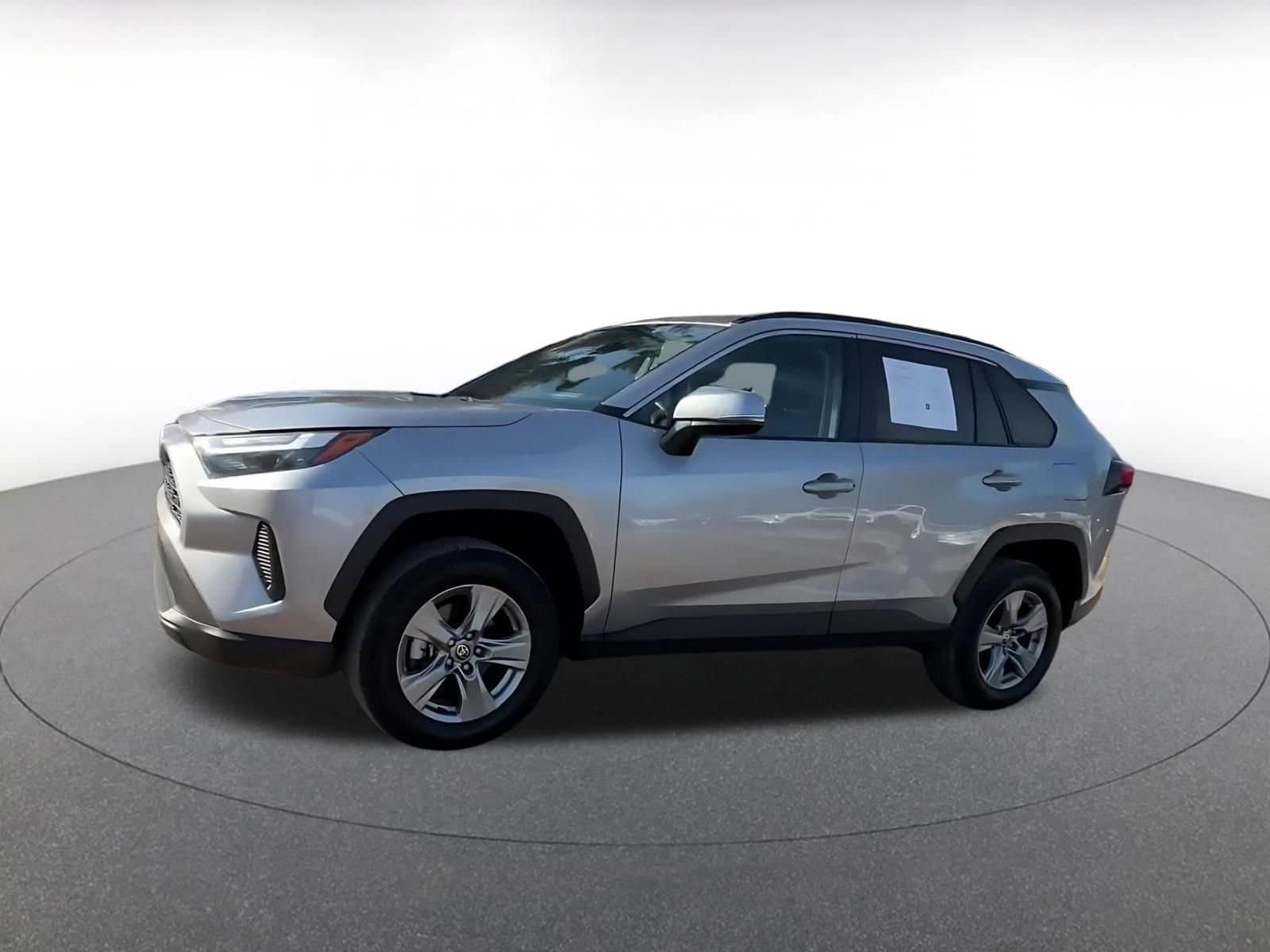 Thumbnail: 2025 Toyota RAV4 - 8