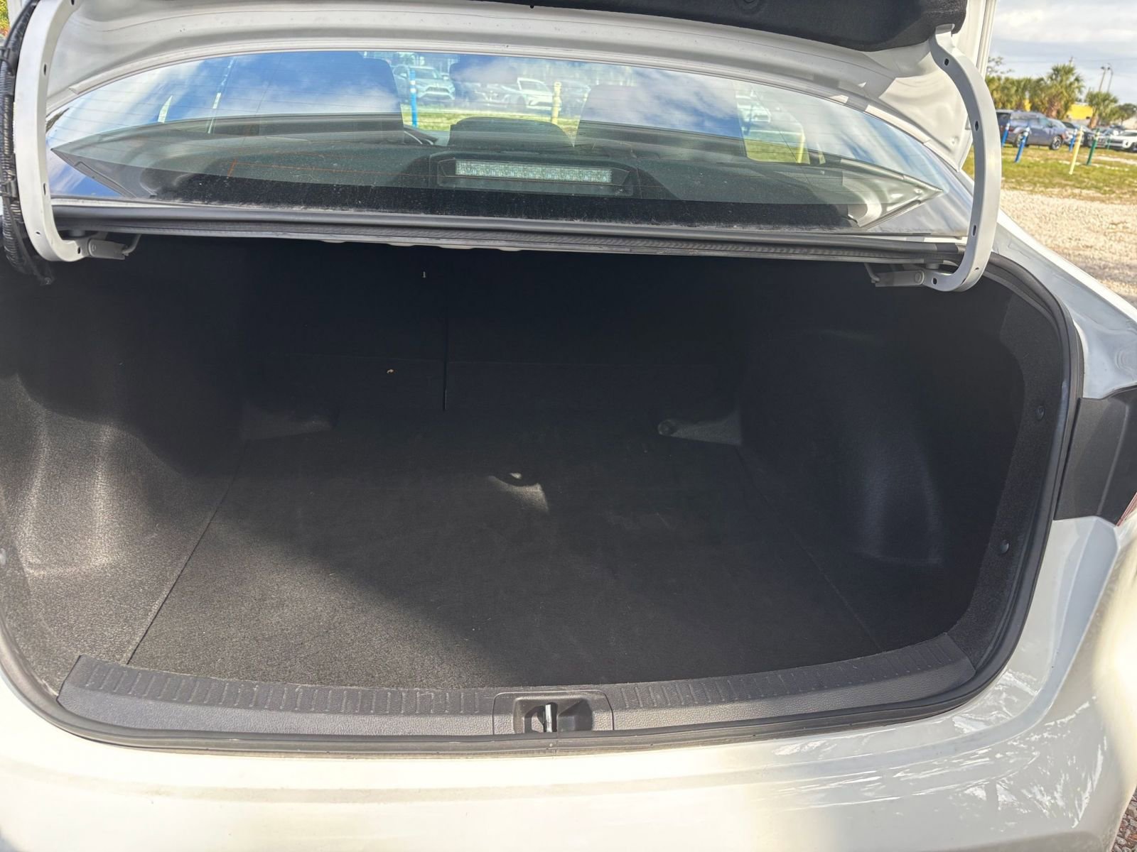 Thumbnail: 2025 Toyota Corolla - 31