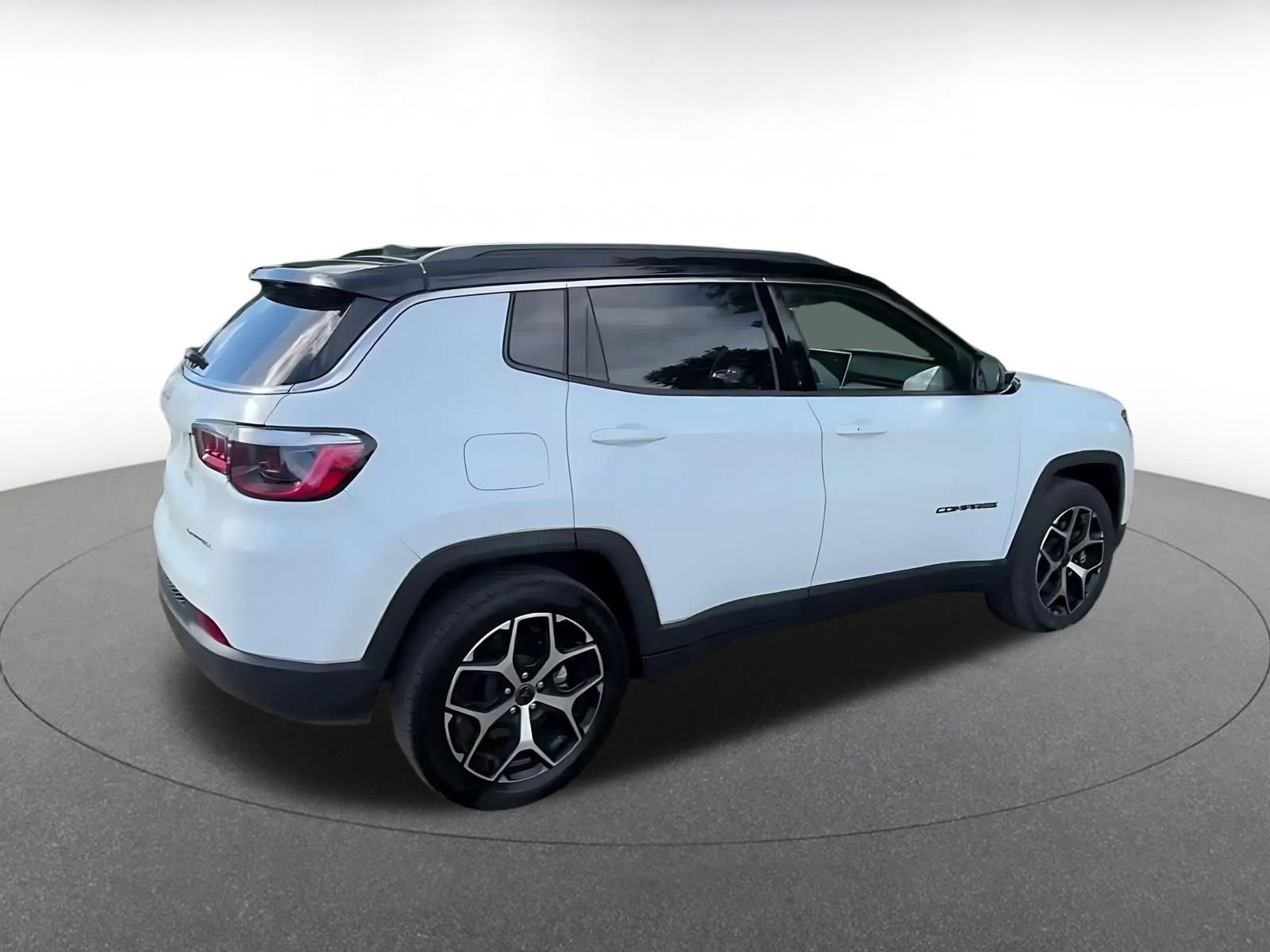 Thumbnail: 2025 Jeep Compass - 14