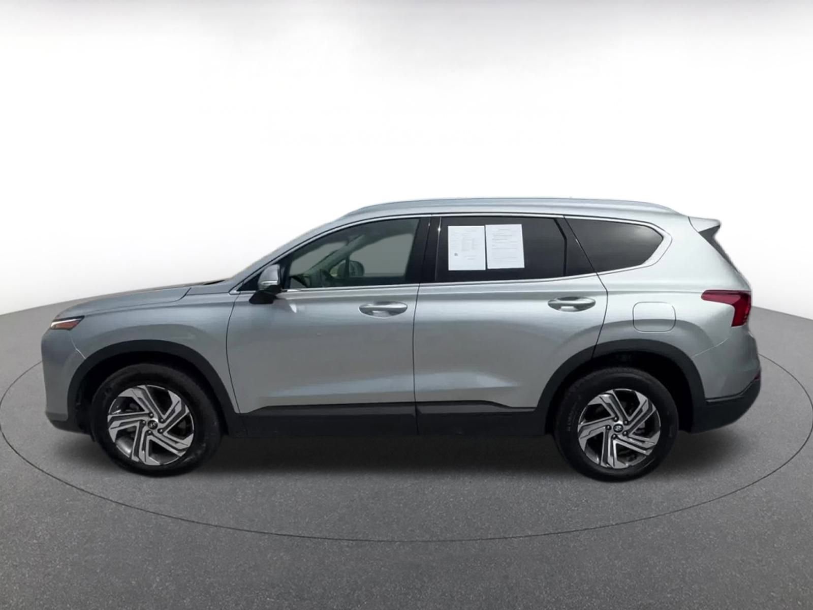 Thumbnail: 2023 Hyundai Santa Fe - 9