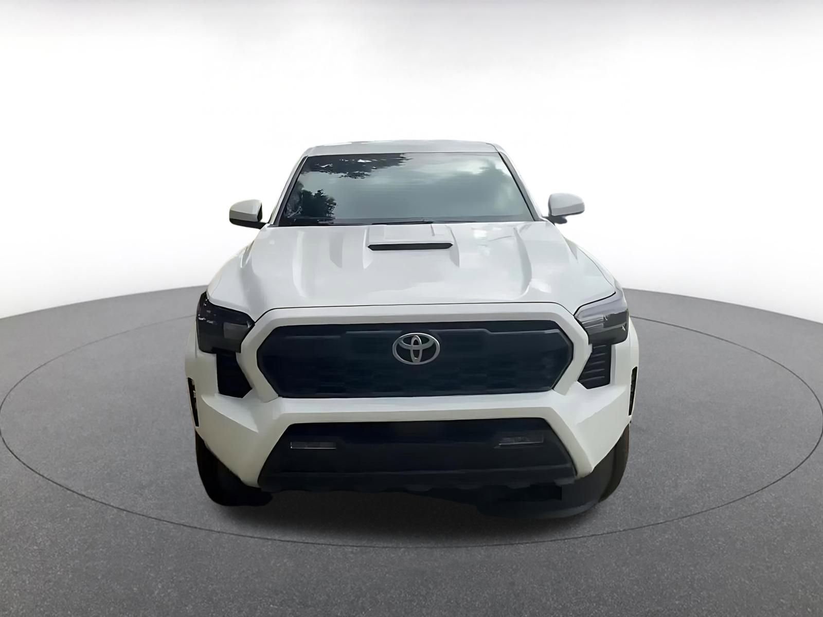 Thumbnail: 2024 Toyota Tacoma - 4