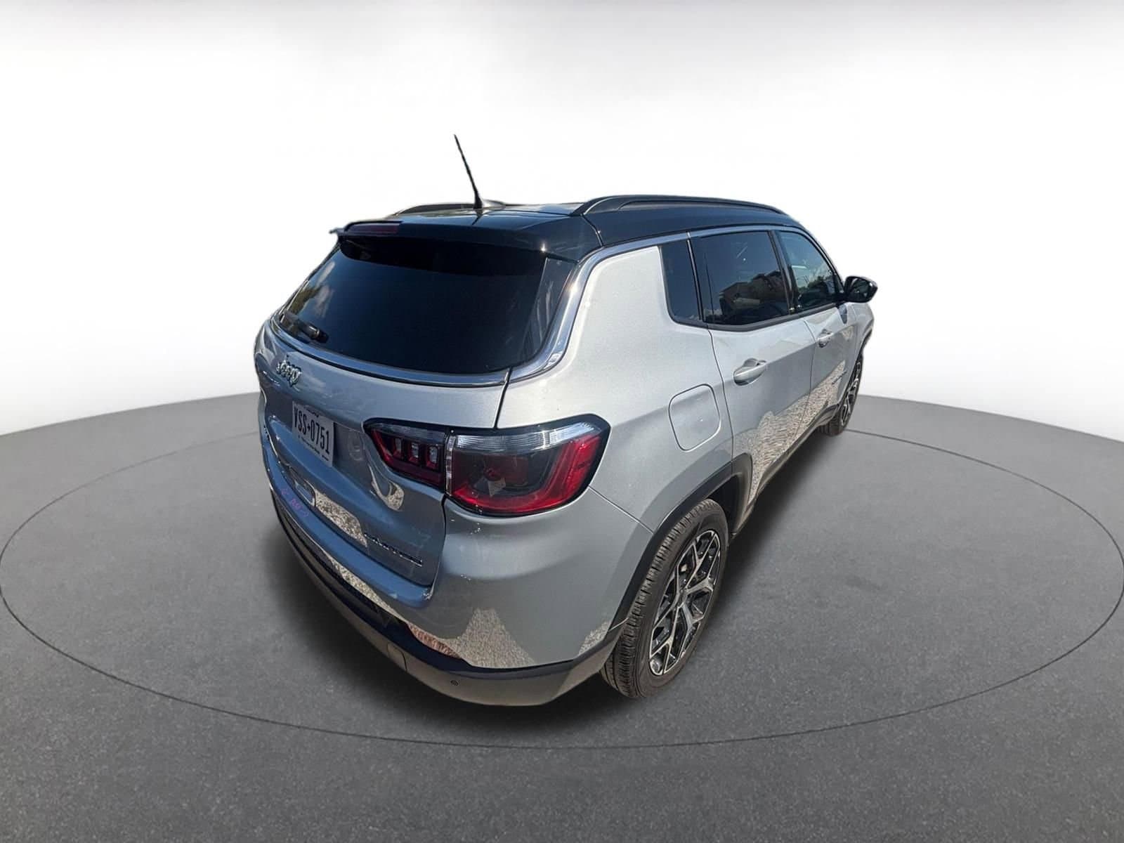 Thumbnail: 2025 Jeep Compass - 4