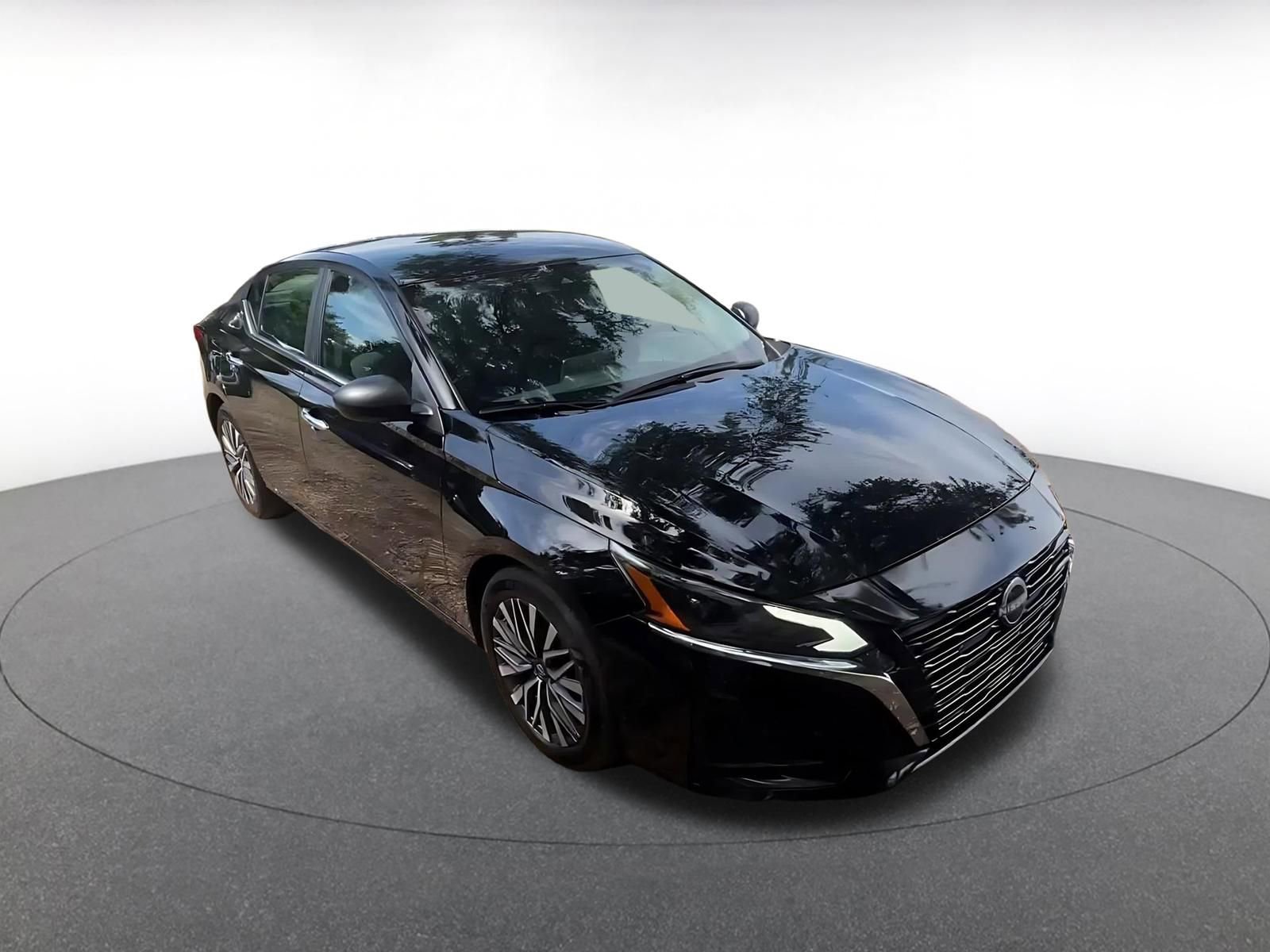 Thumbnail: 2025 Nissan Altima - 2