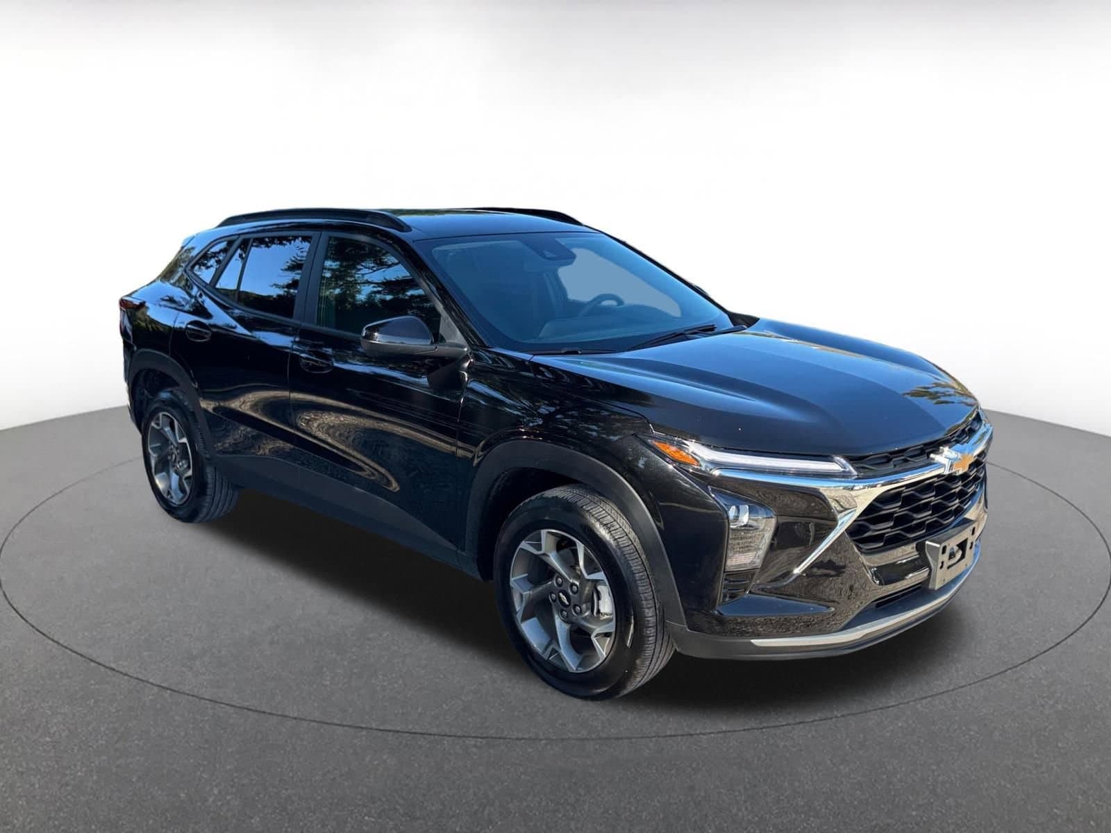 Thumbnail: 2025 Chevrolet Trax - 1