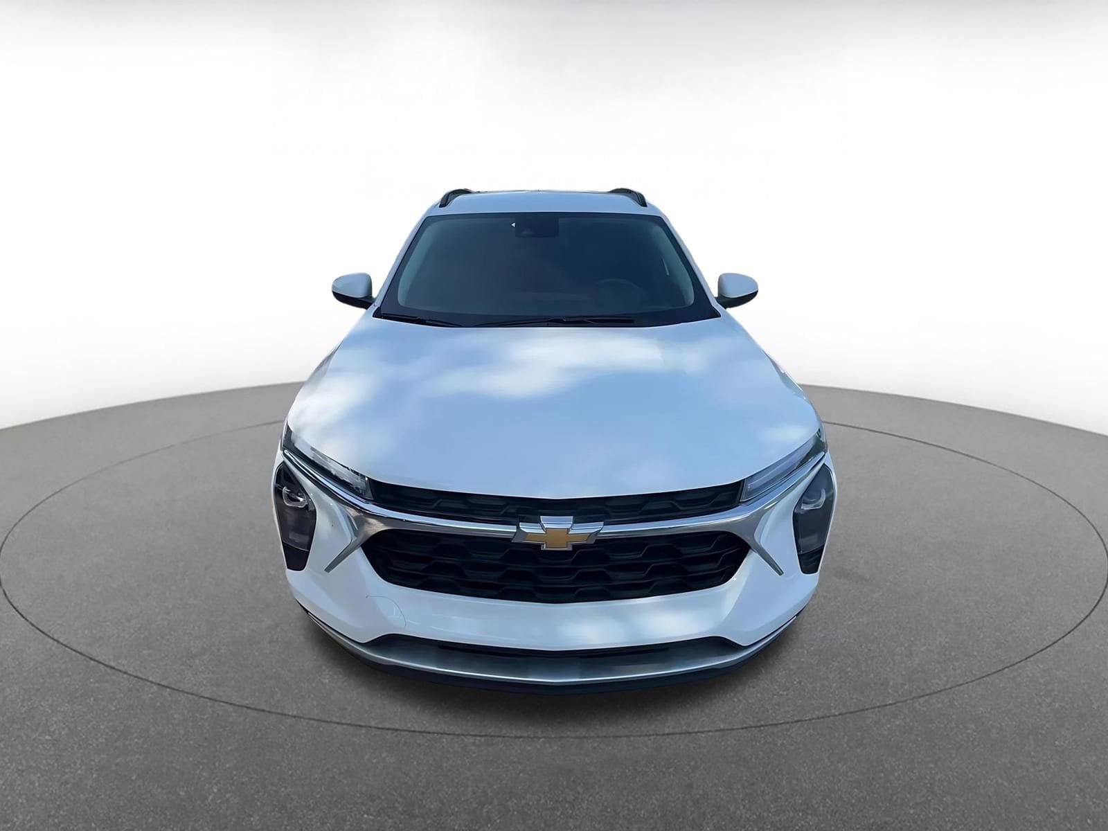 Thumbnail: 2025 Chevrolet Trax - 4