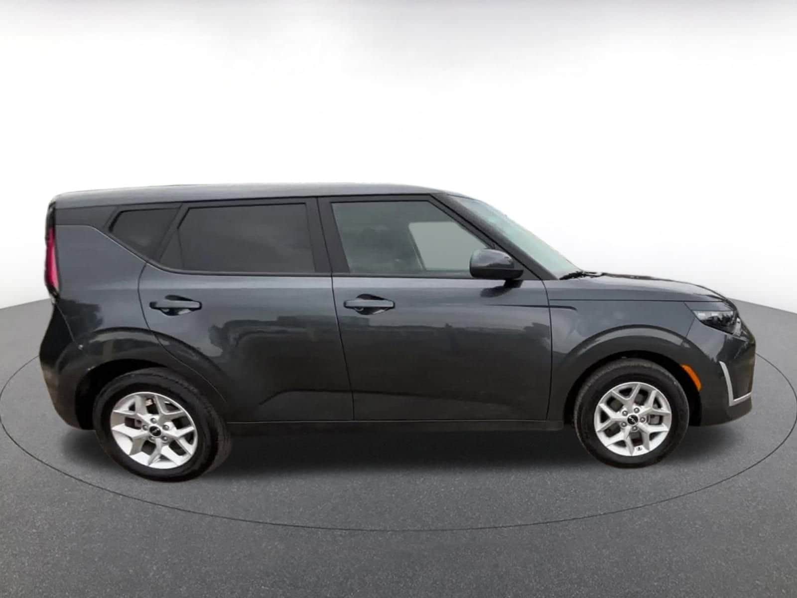 Thumbnail: 2025 Kia Soul - 16