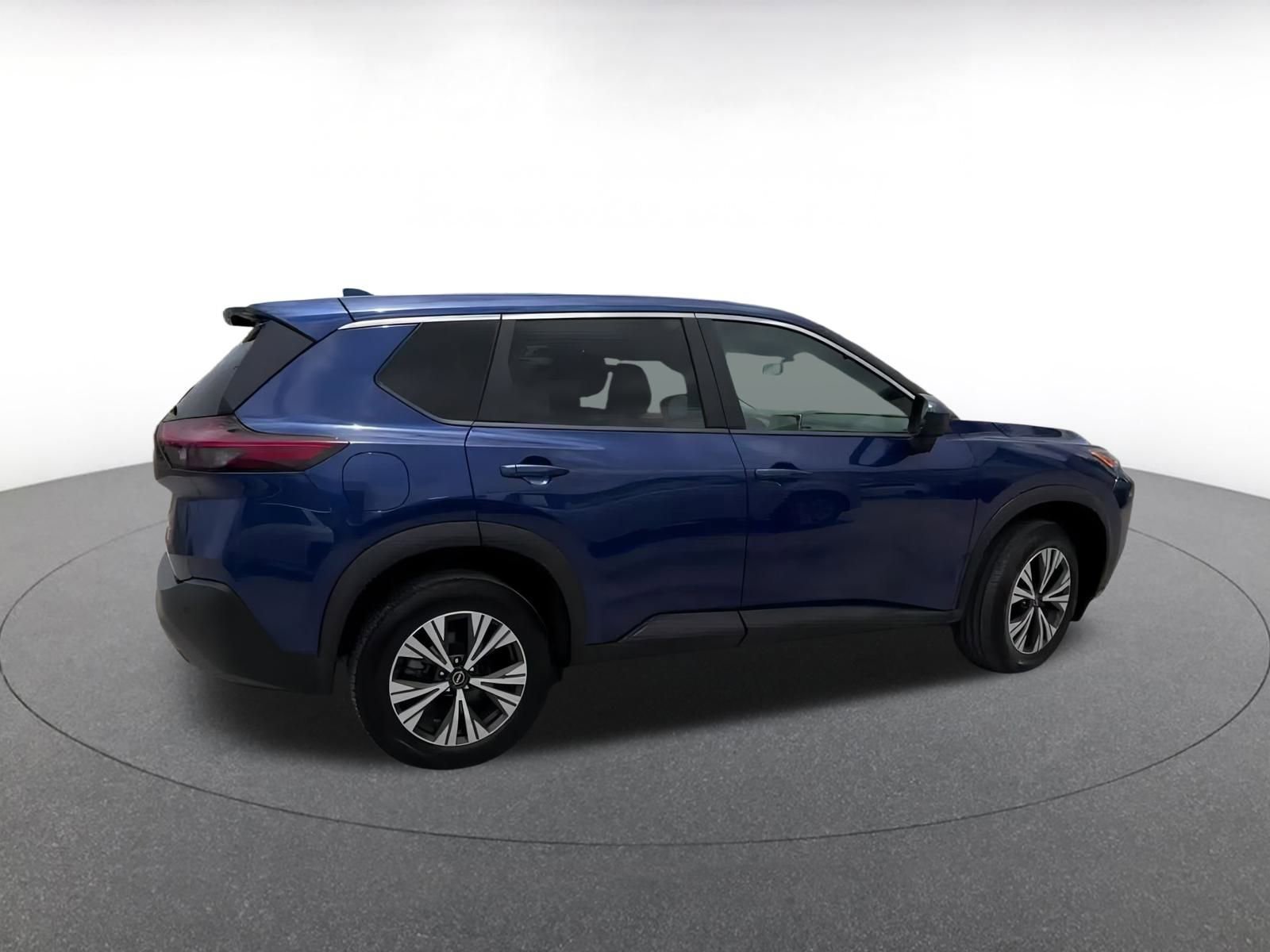 Thumbnail: 2023 Nissan Rogue - 15