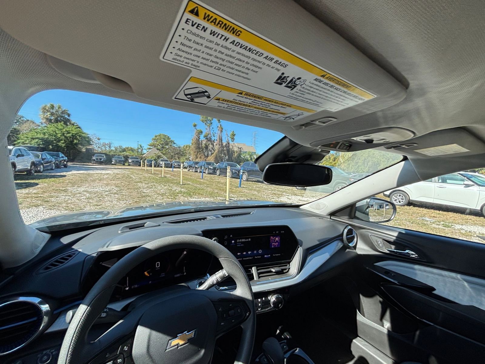 Thumbnail: 2025 Chevrolet Trax - 33