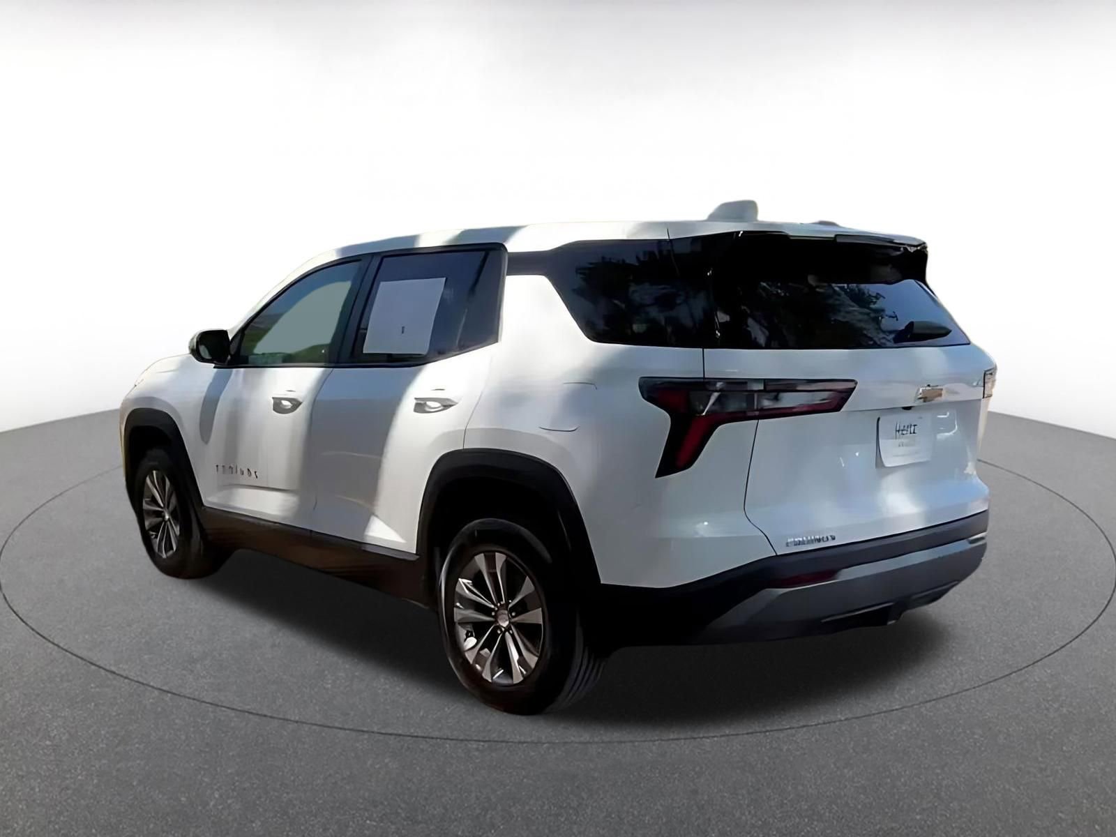 Thumbnail: 2025 Chevrolet Equinox - 11