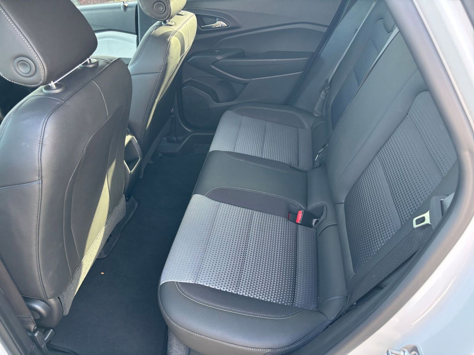 Thumbnail: 2025 Chevrolet Trax - 25