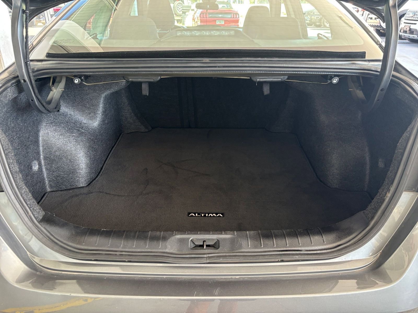 Thumbnail: 2024 Nissan Altima - 31