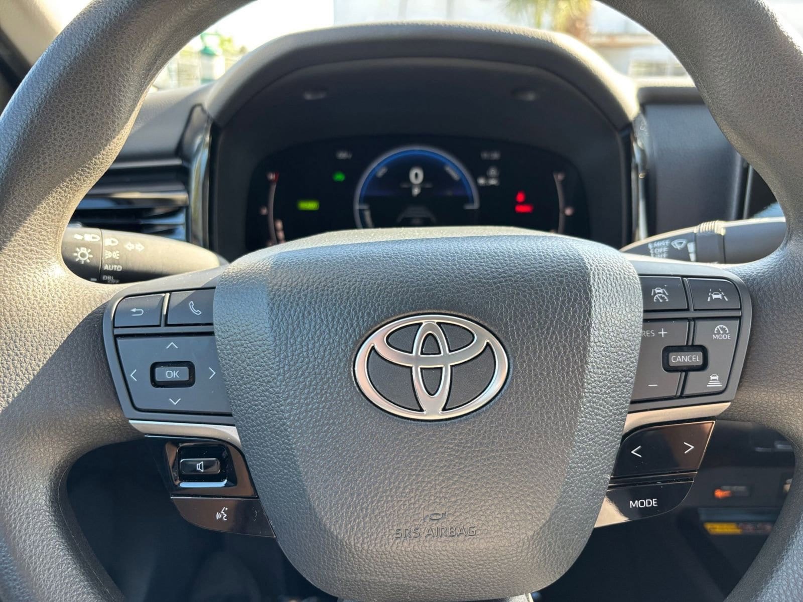 Thumbnail: 2025 Toyota Camry - 28