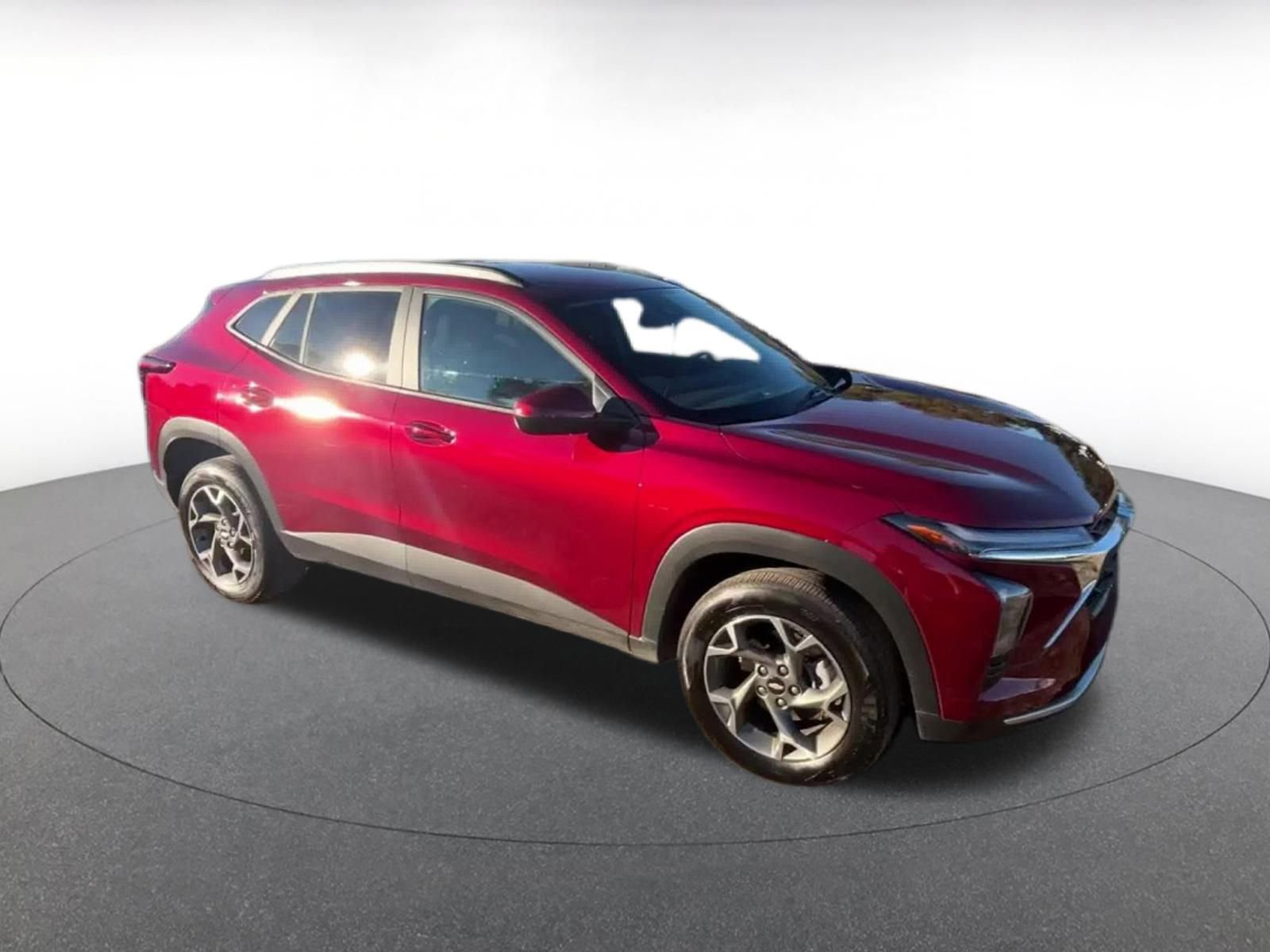 Thumbnail: 2025 Chevrolet Trax - 2