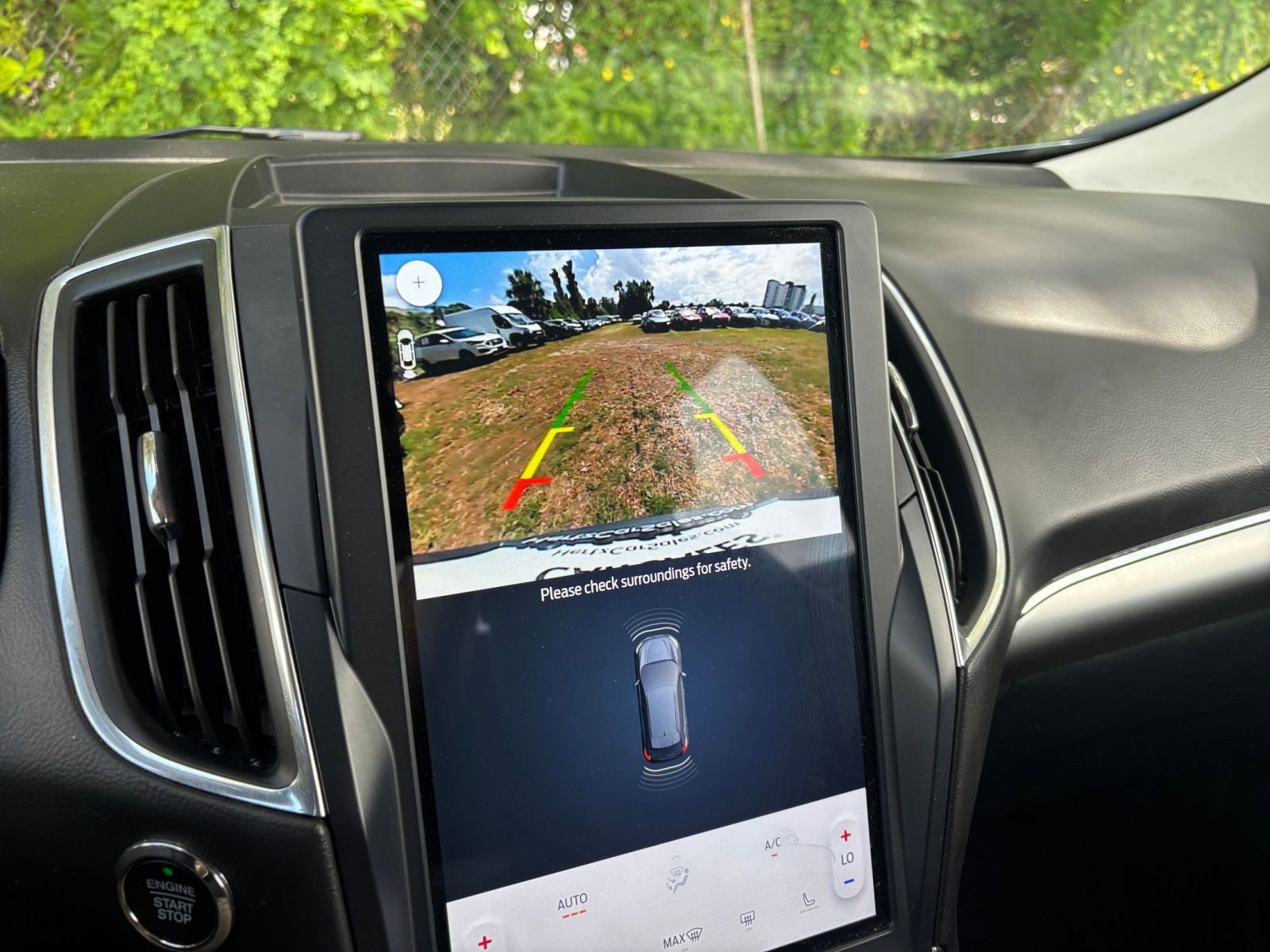 Thumbnail: 2022 Ford Edge - 17