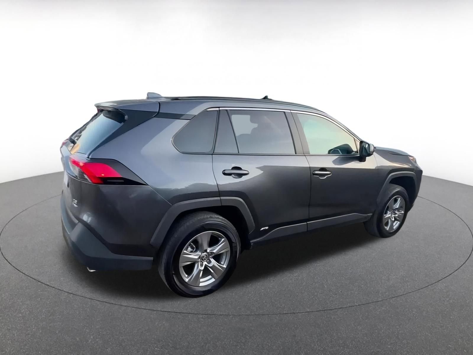 Thumbnail: 2025 Toyota RAV4 - 15