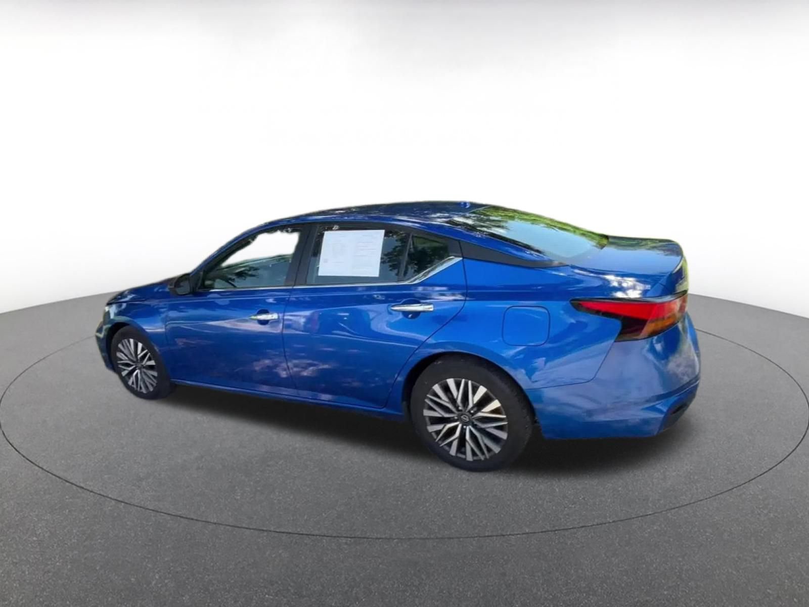 Thumbnail: 2025 Nissan Altima - 10