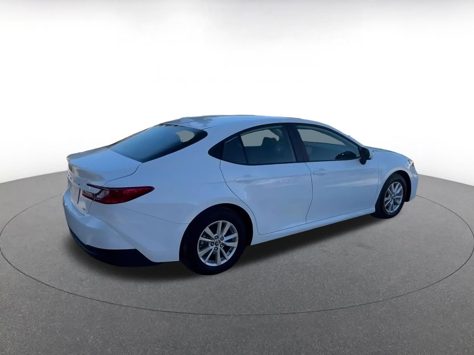 Thumbnail: 2025 Toyota Camry - 15