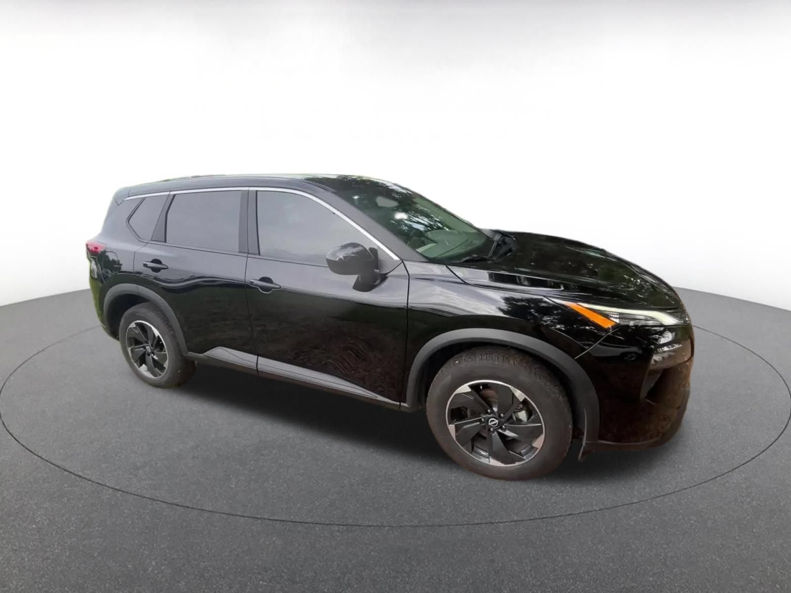 Thumbnail: 2025 Nissan Rogue - 2