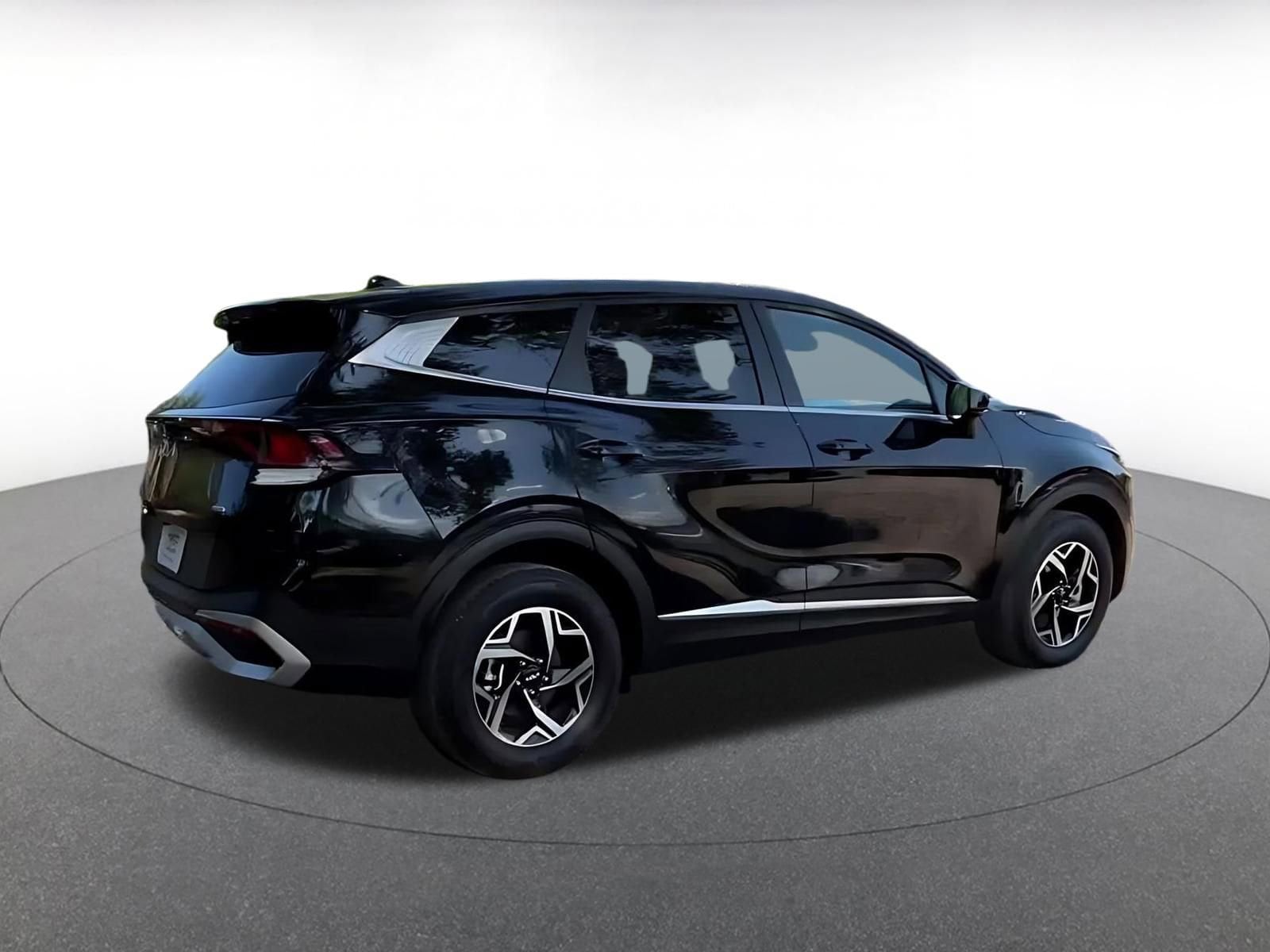 Thumbnail: 2025 Kia Sportage - 3