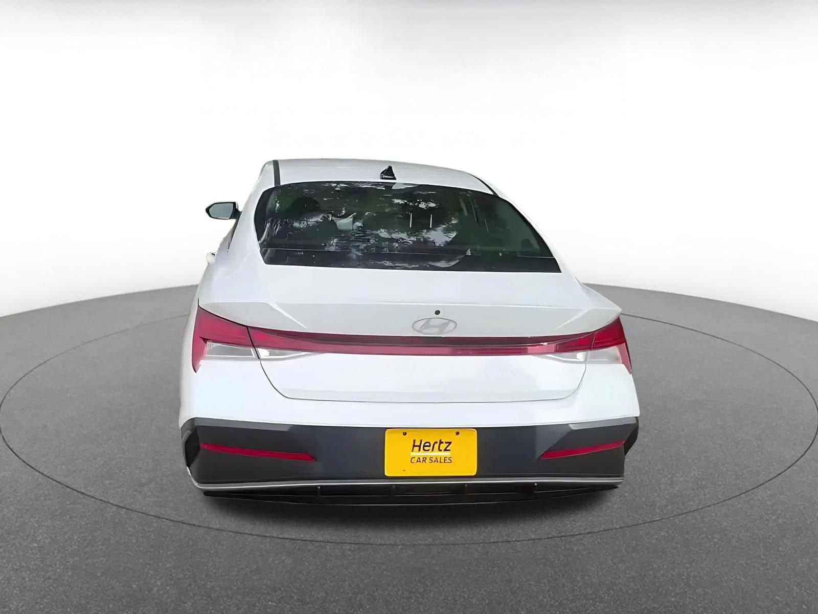 Thumbnail: 2025 Hyundai Elantra - 10