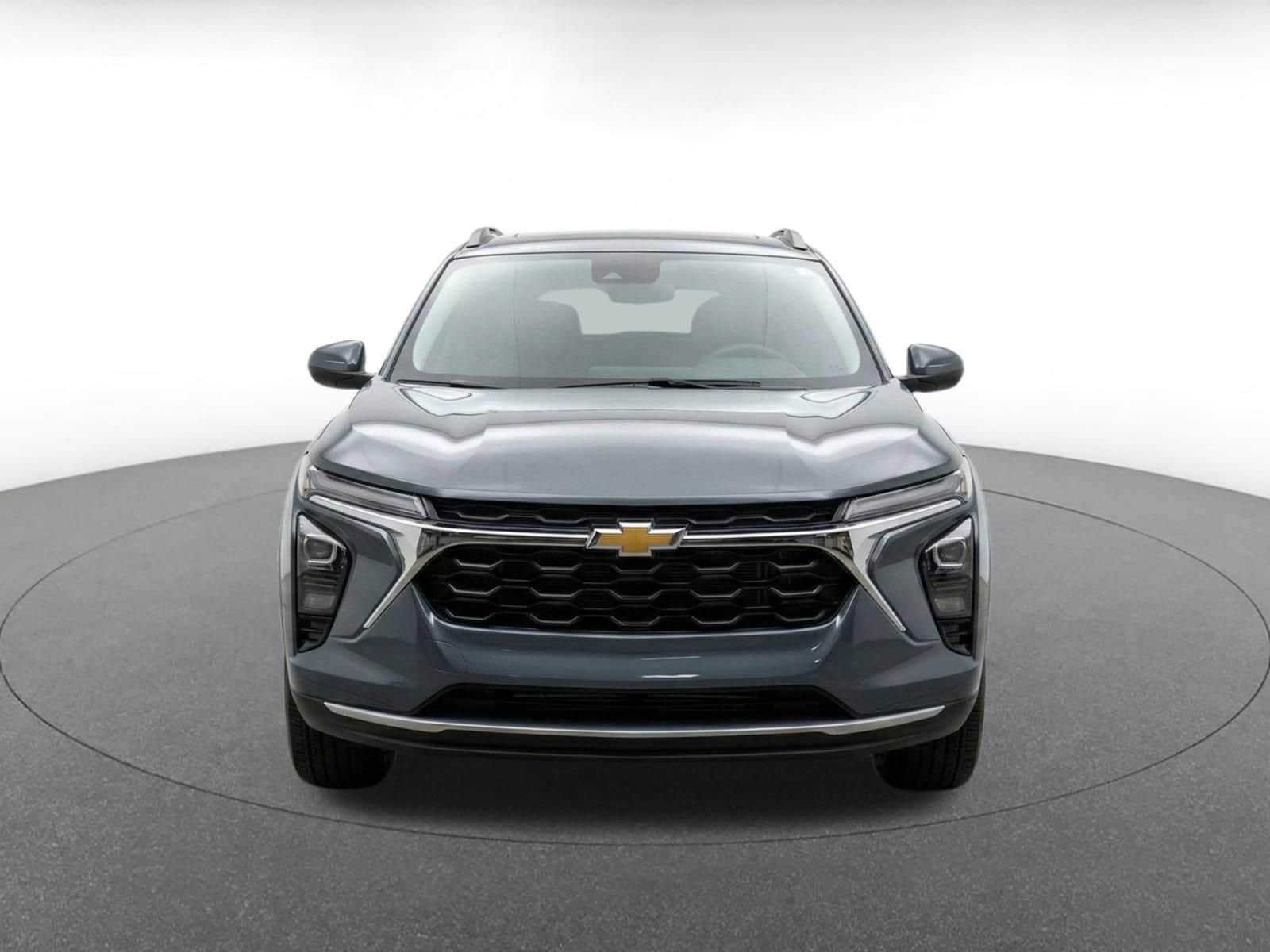 Thumbnail: 2025 Chevrolet Trax - 2