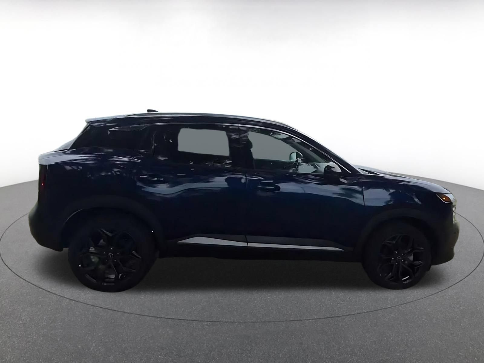 Thumbnail: 2026 Nissan Kicks - 16