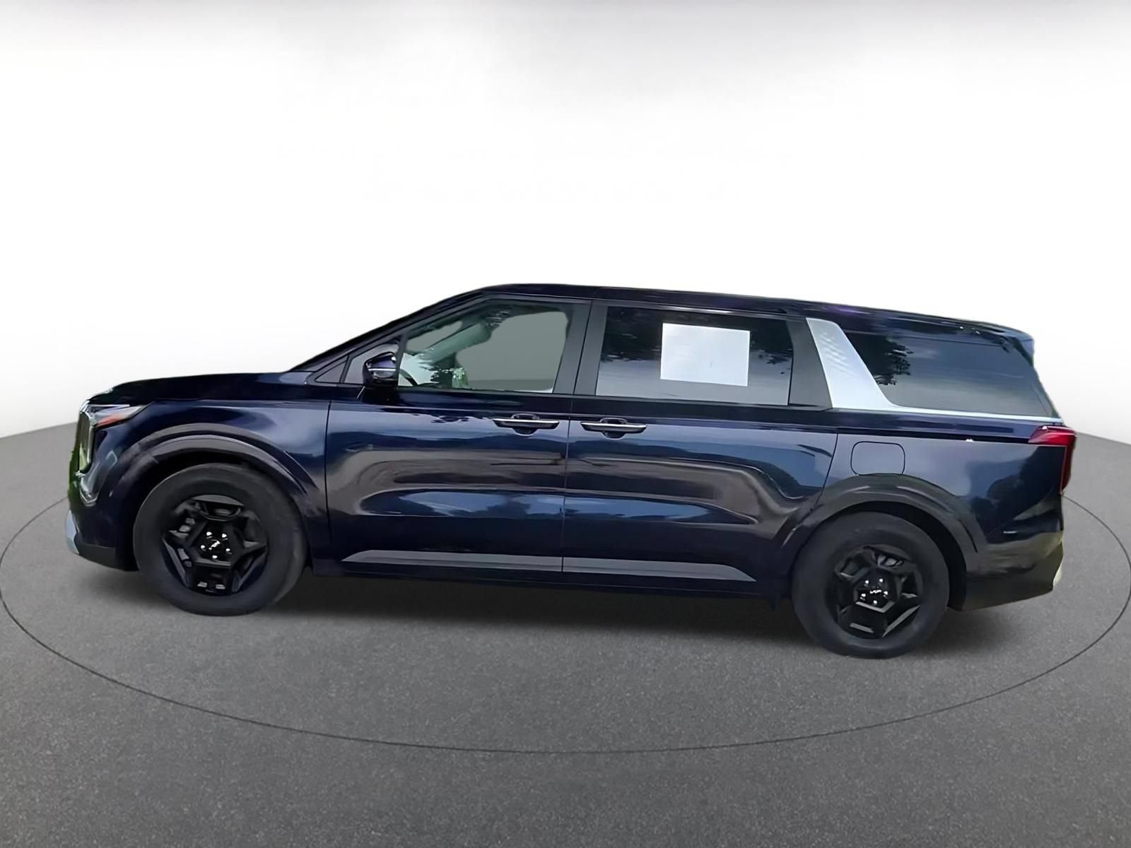 Thumbnail: 2026 Kia Carnival - 8