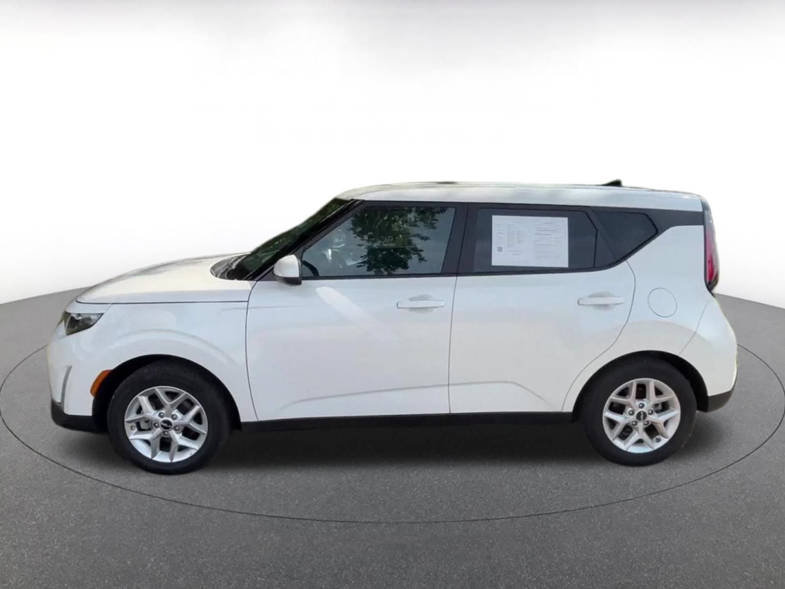 Thumbnail: 2025 Kia Soul - 9