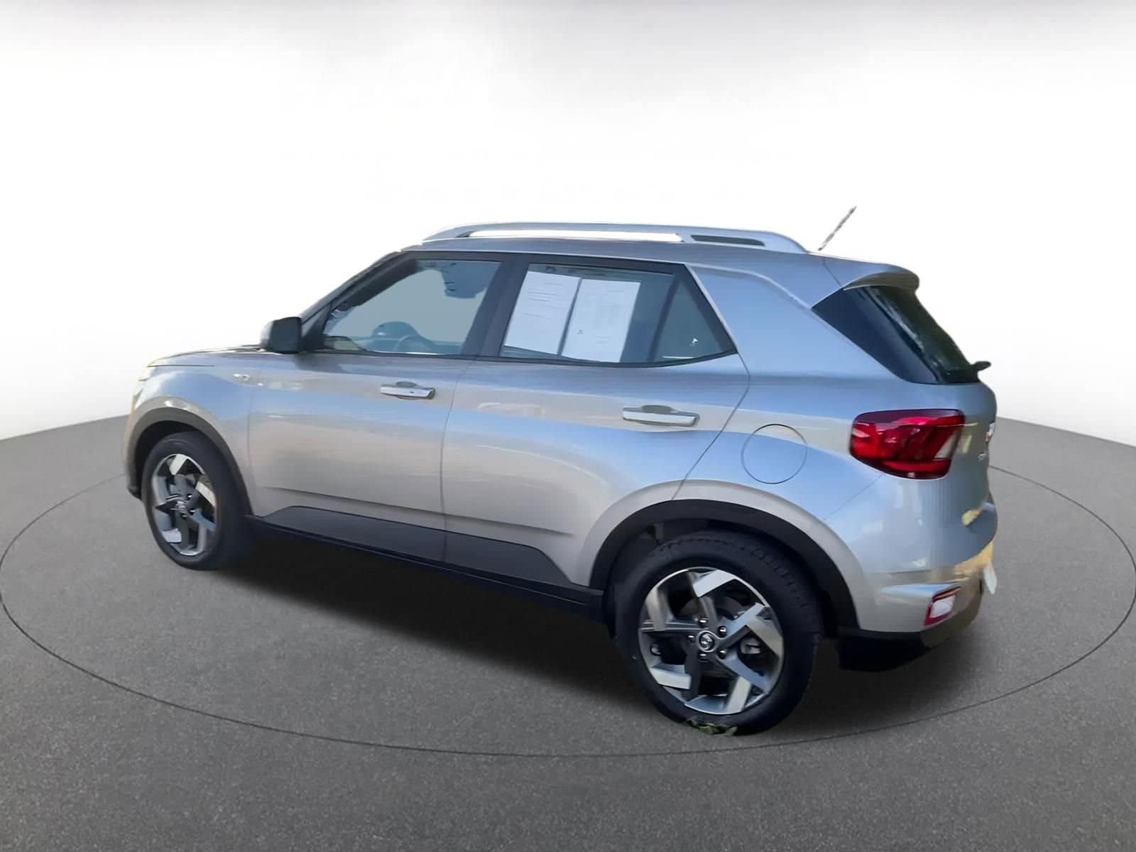 Thumbnail: 2025 Hyundai Venue - 16