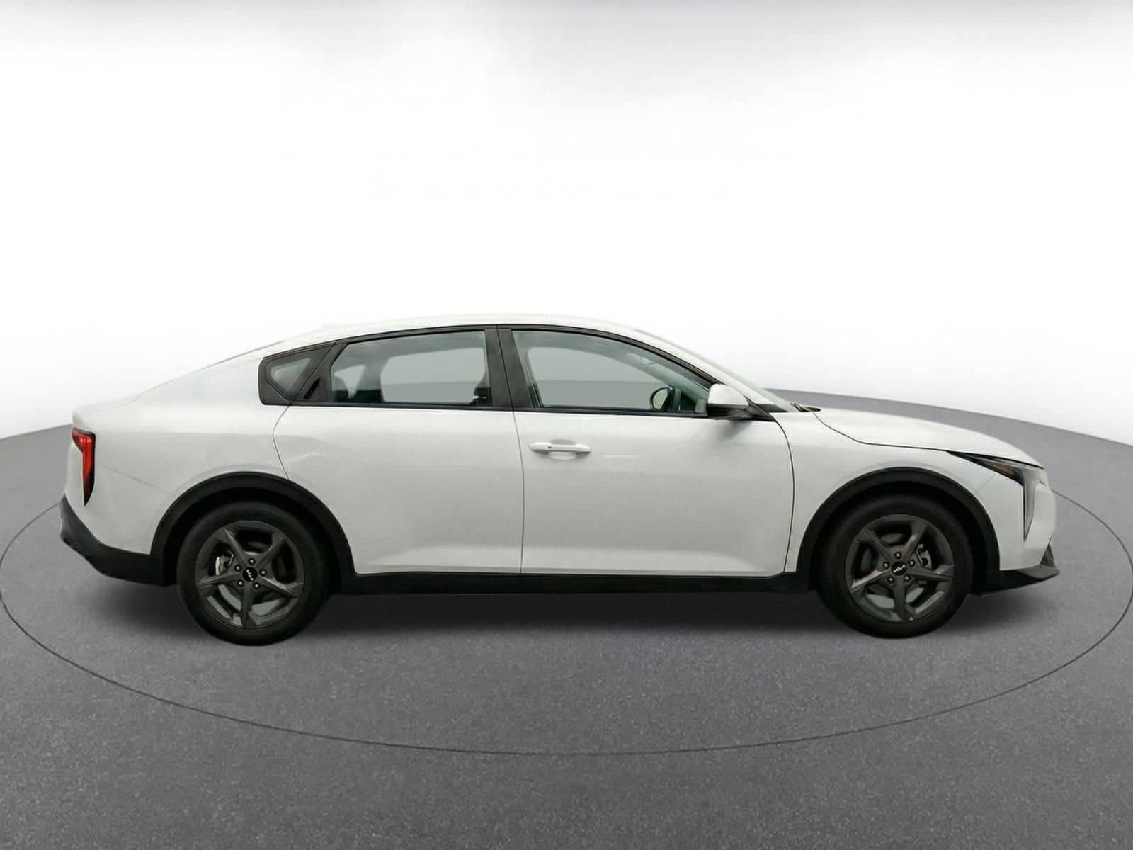 Thumbnail: 2025 Kia K4 - 10