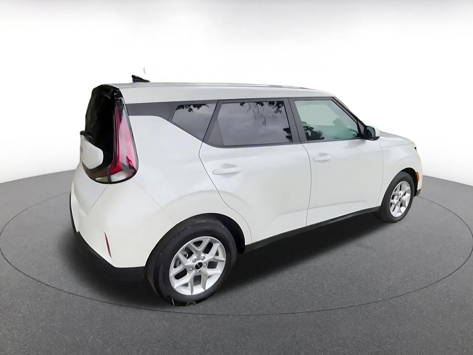 Thumbnail: 2025 Kia Soul - 15