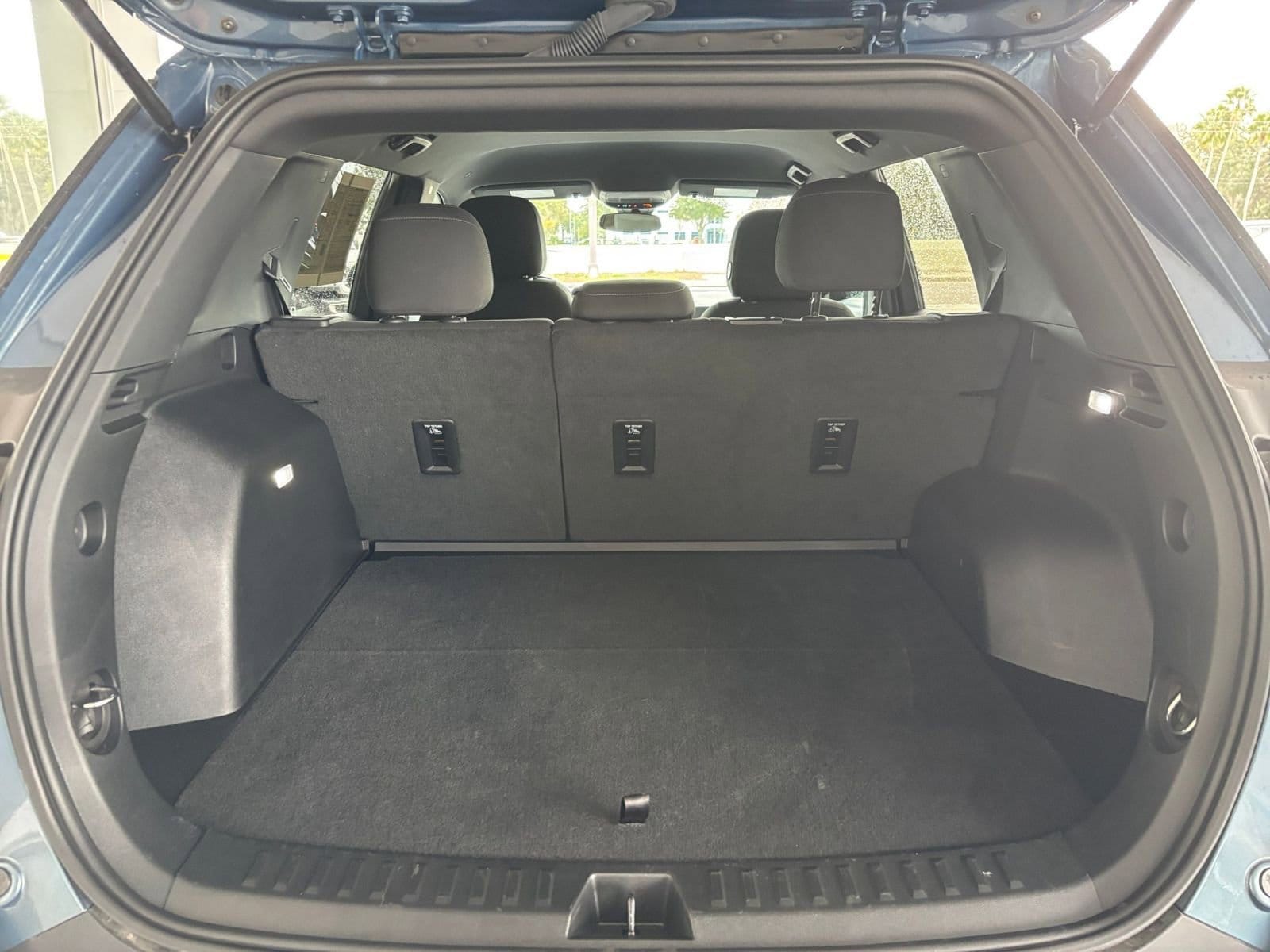 Thumbnail: 2025 Chevrolet Equinox - 32