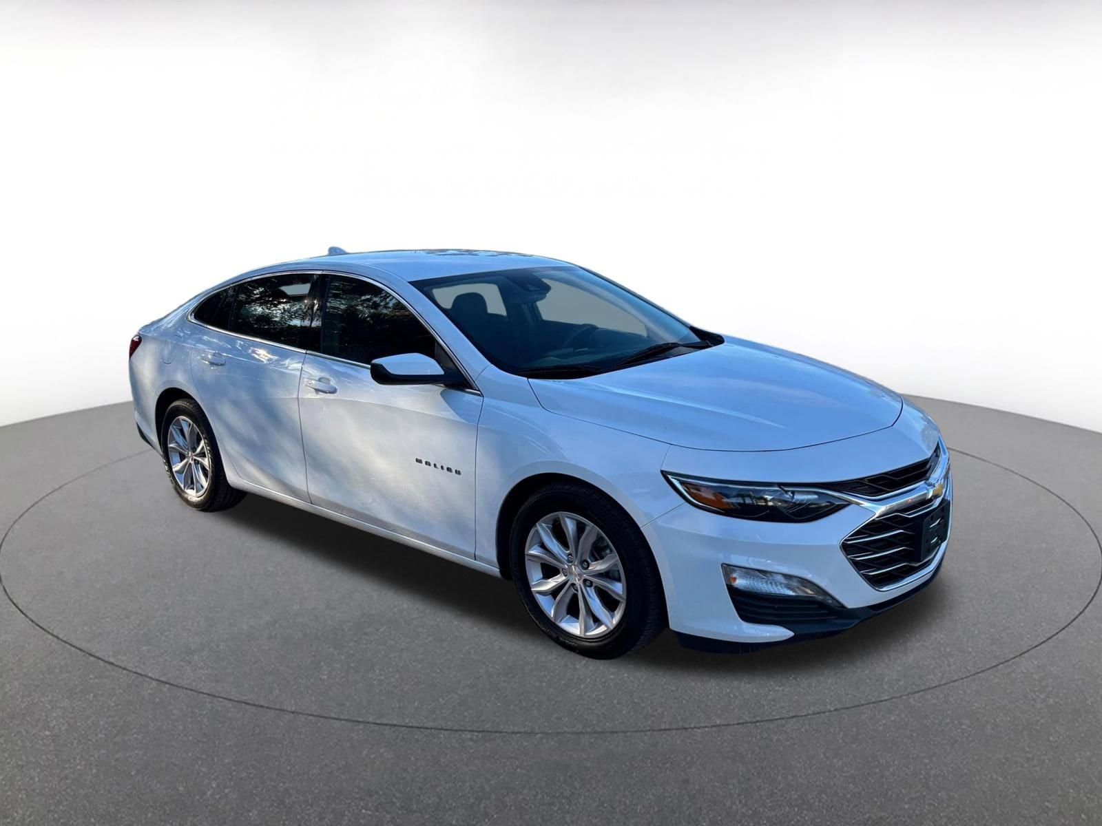 Thumbnail: 2023 Chevrolet Malibu - 1