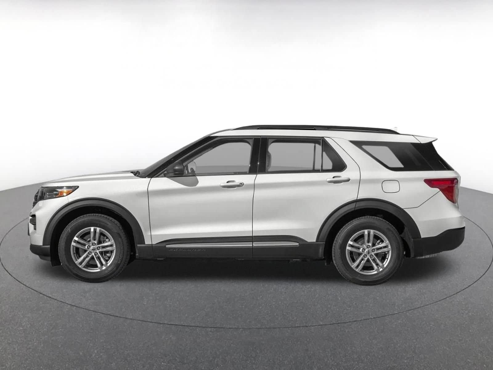 Thumbnail: 2023 Ford Explorer - 3