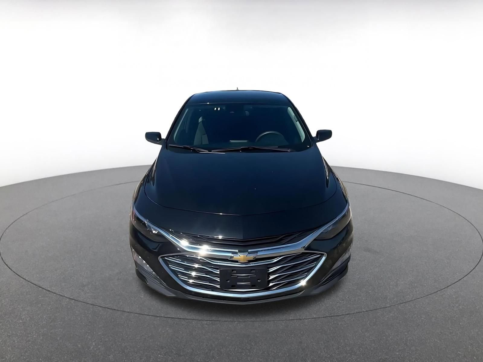 Thumbnail: 2024 Chevrolet Malibu - 4