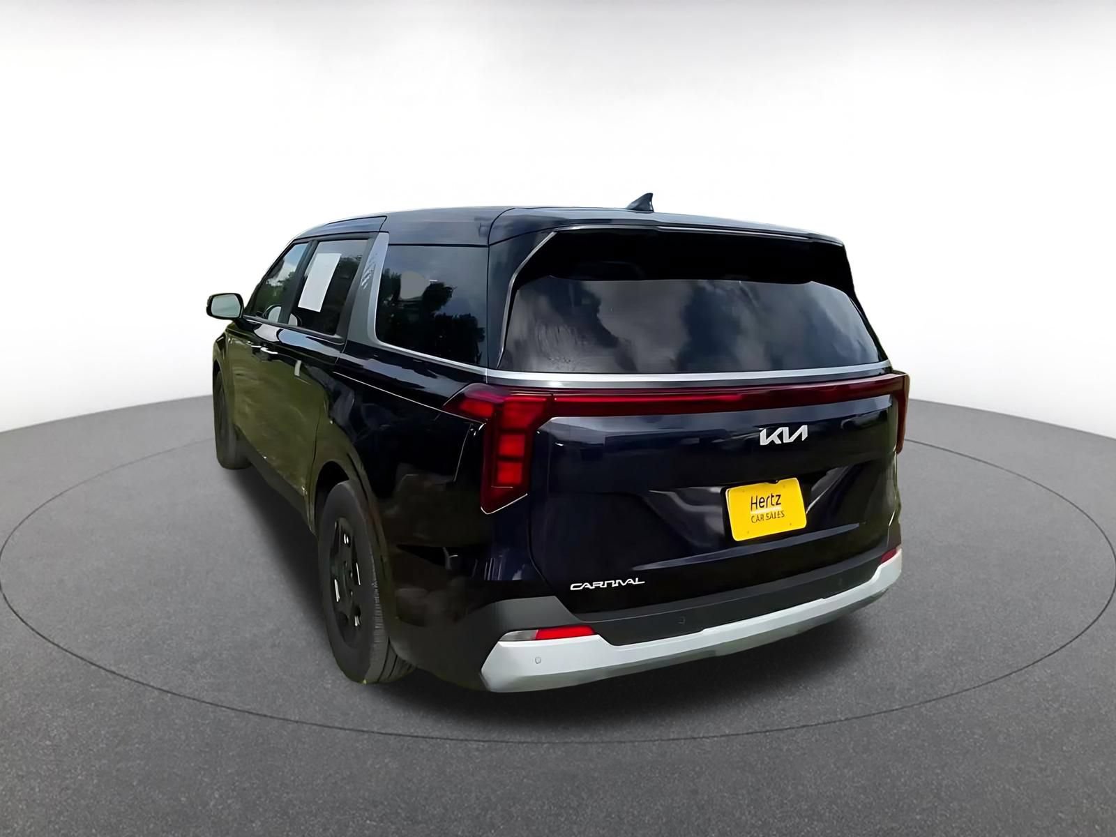 Thumbnail: 2026 Kia Carnival - 10