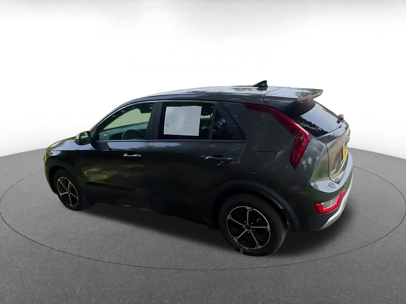 Thumbnail: 2026 Kia Niro - 10