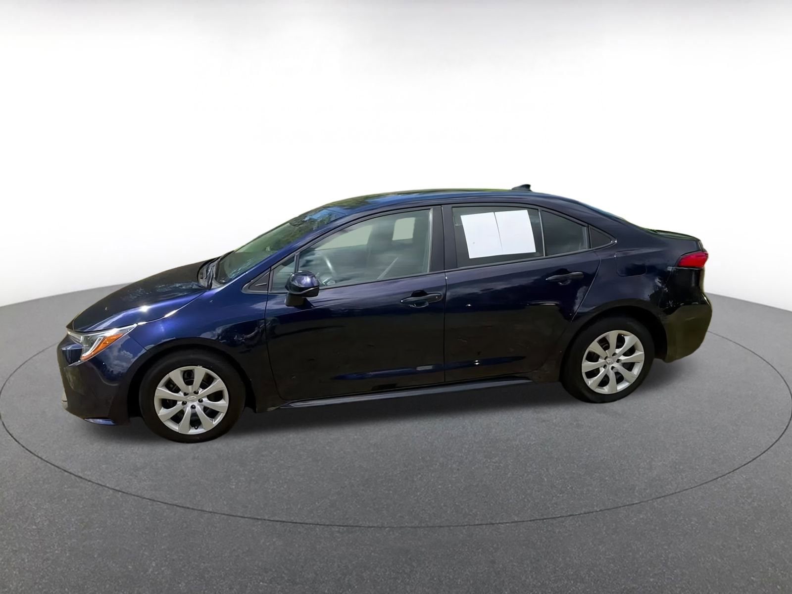 Thumbnail: 2023 Toyota Corolla - 9