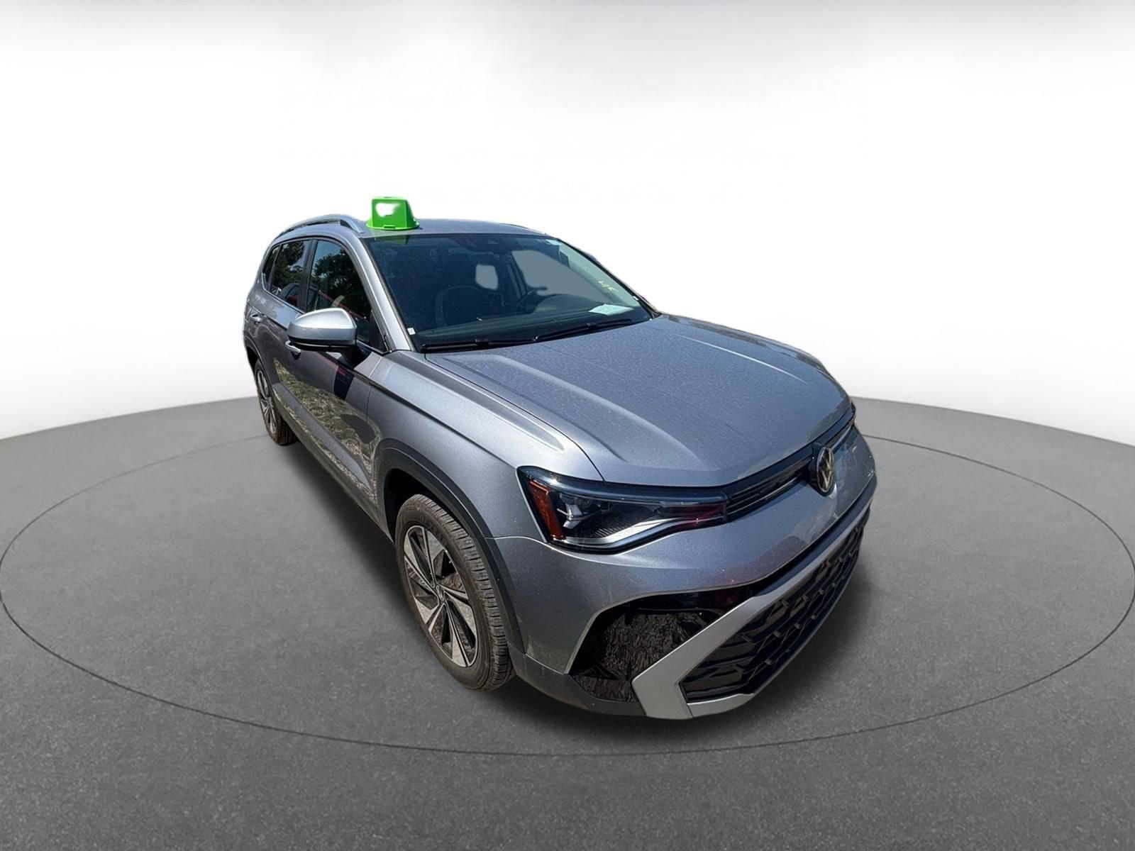 Thumbnail: 2025 Volkswagen Taos - 1