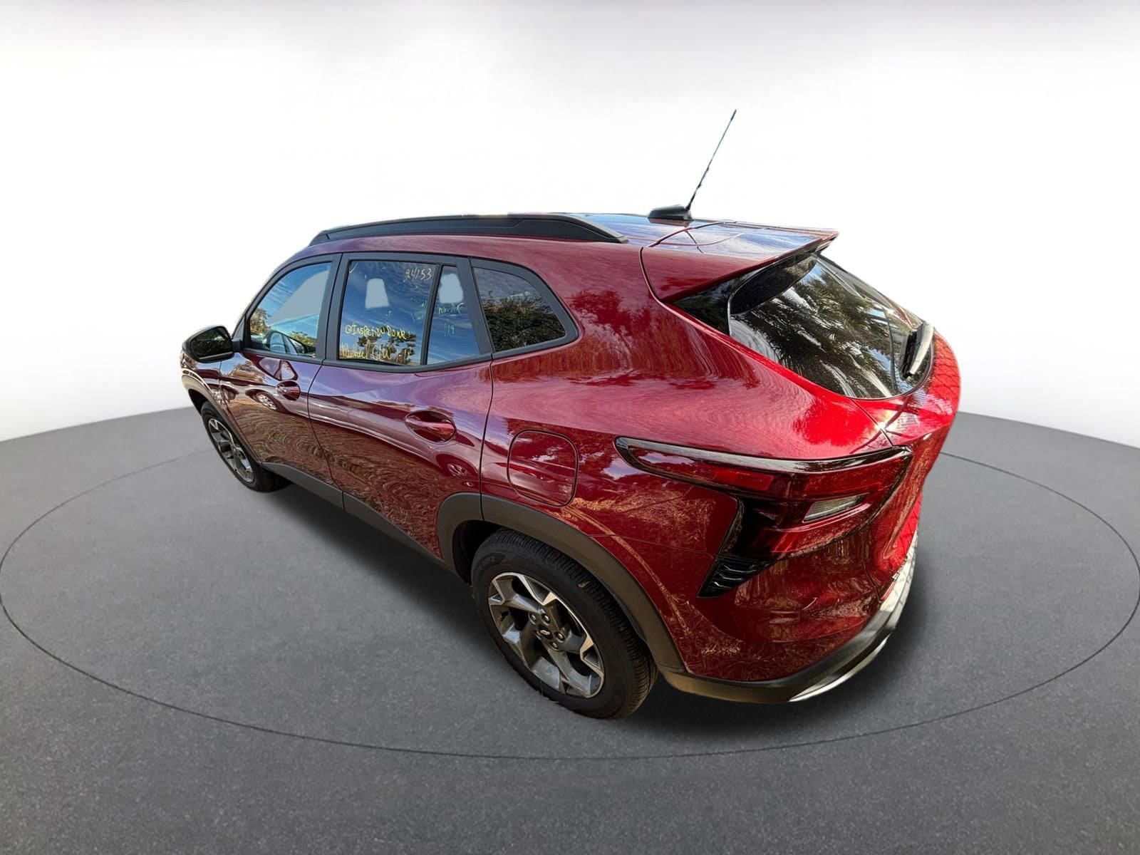 Thumbnail: 2025 Chevrolet Trax - 6